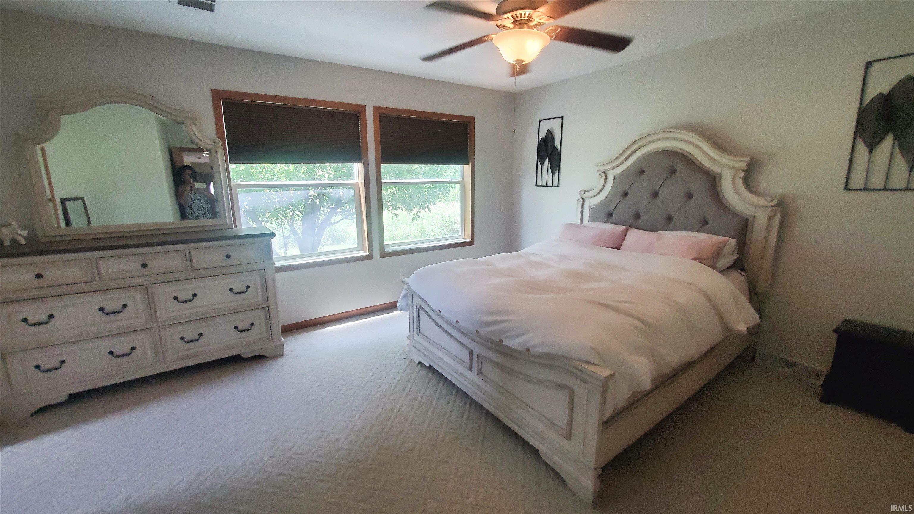 2833 Maplewood
