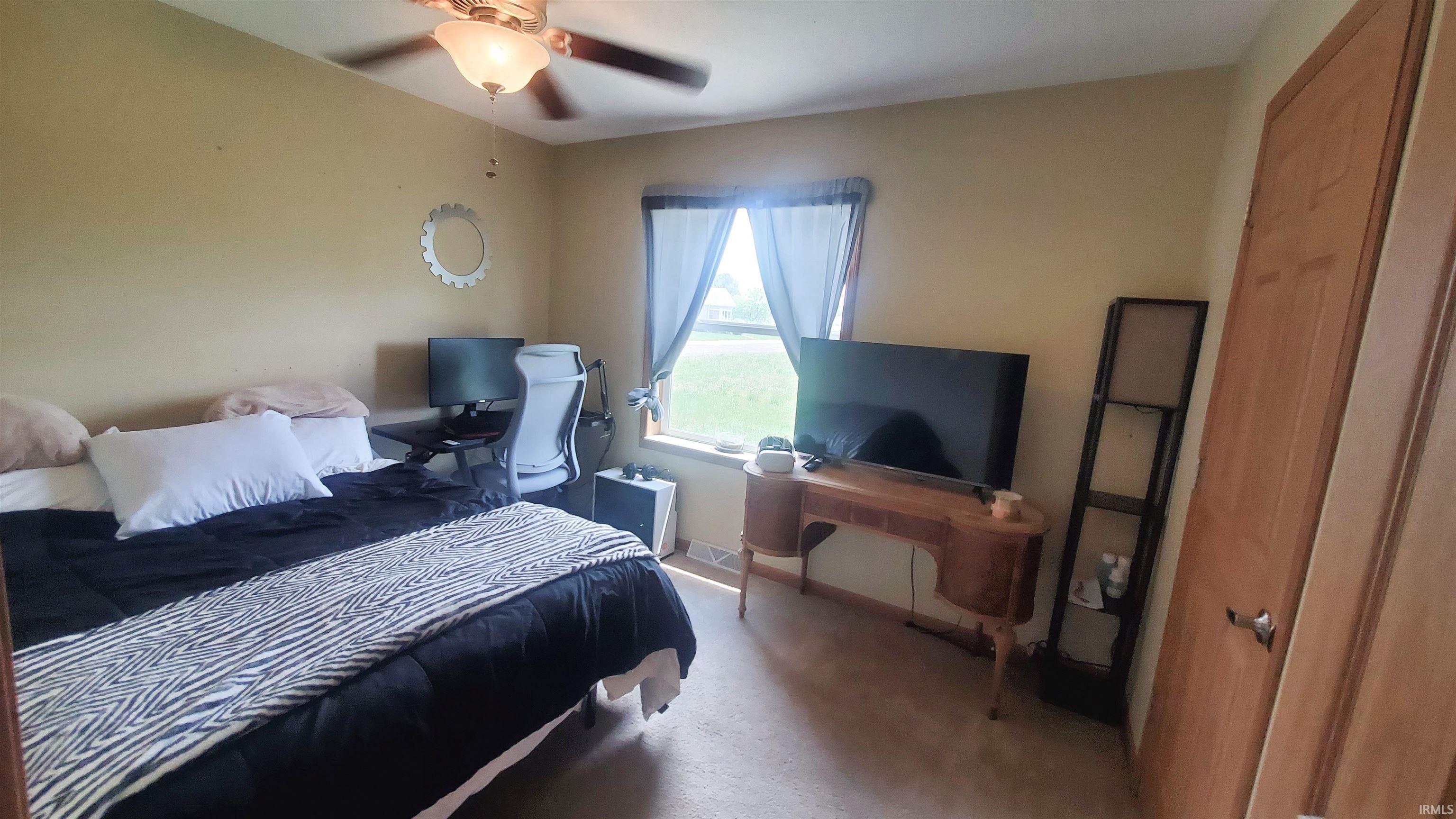 2833 Maplewood