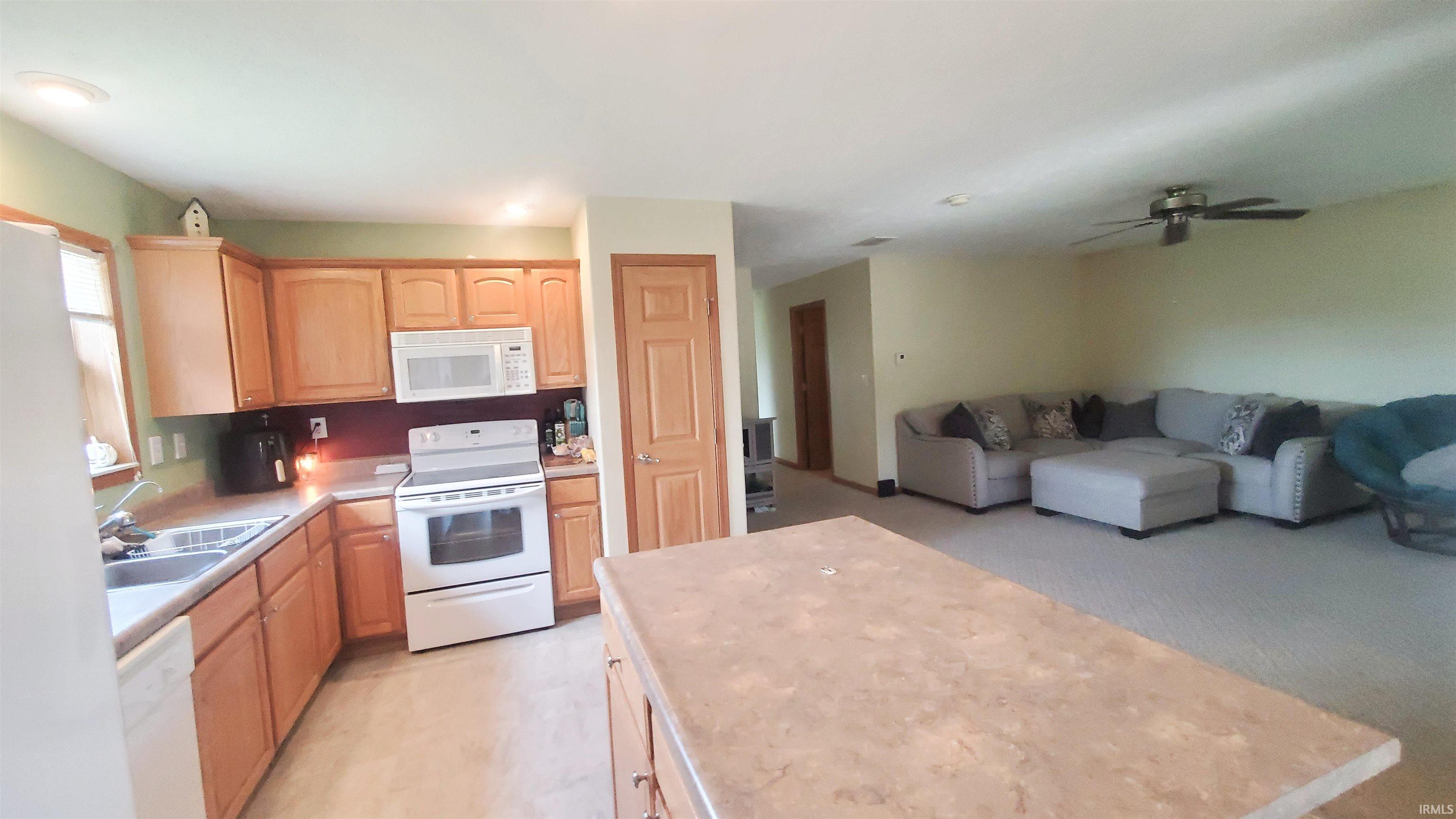 2833 Maplewood