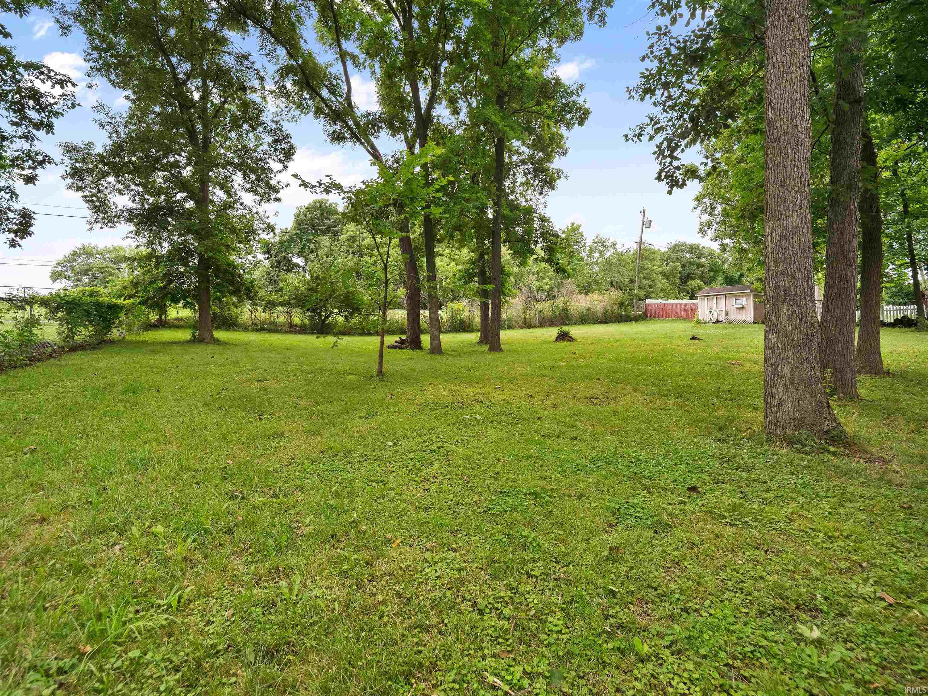 9556 Manor Woods
