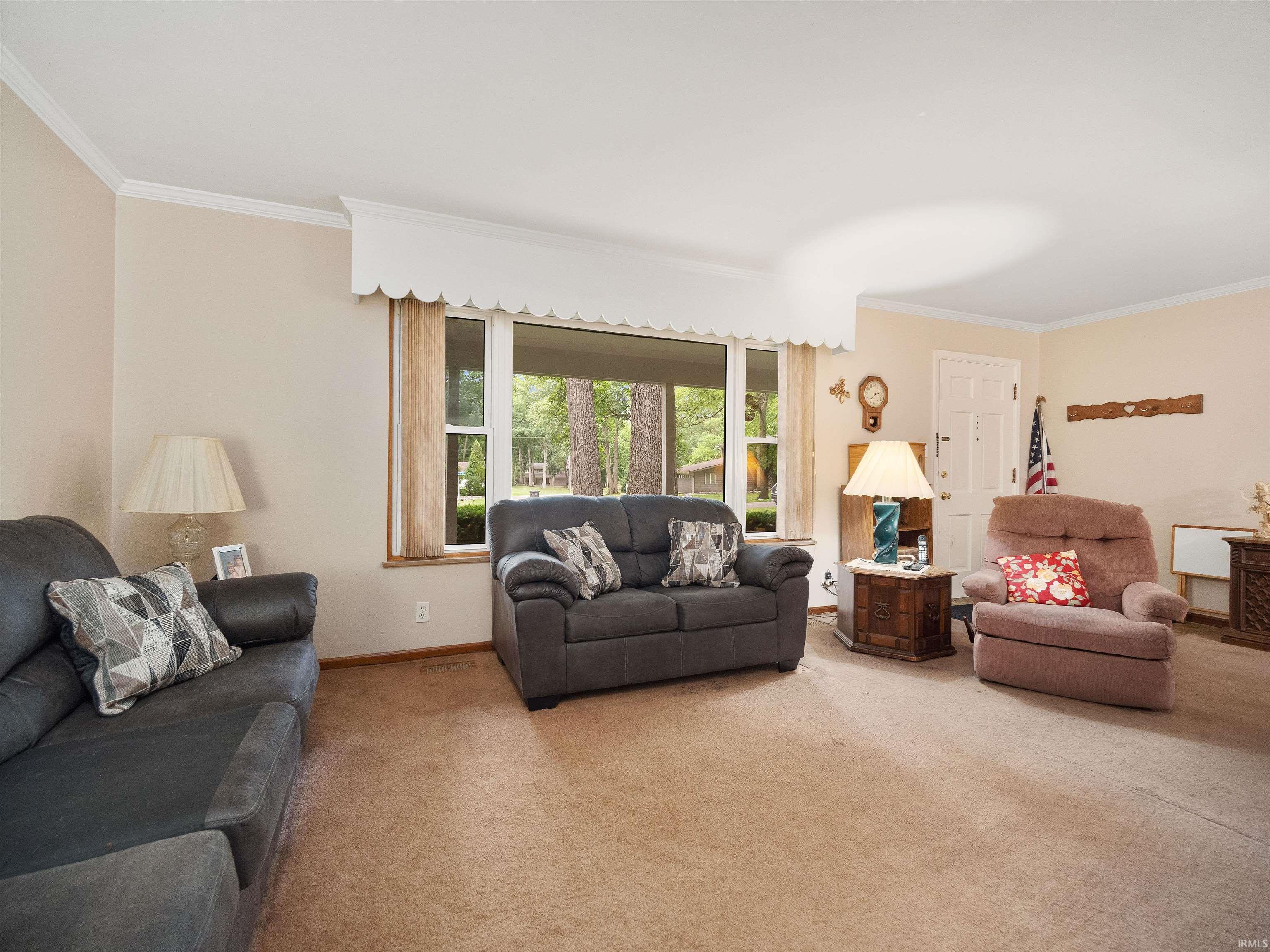9556 Manor Woods