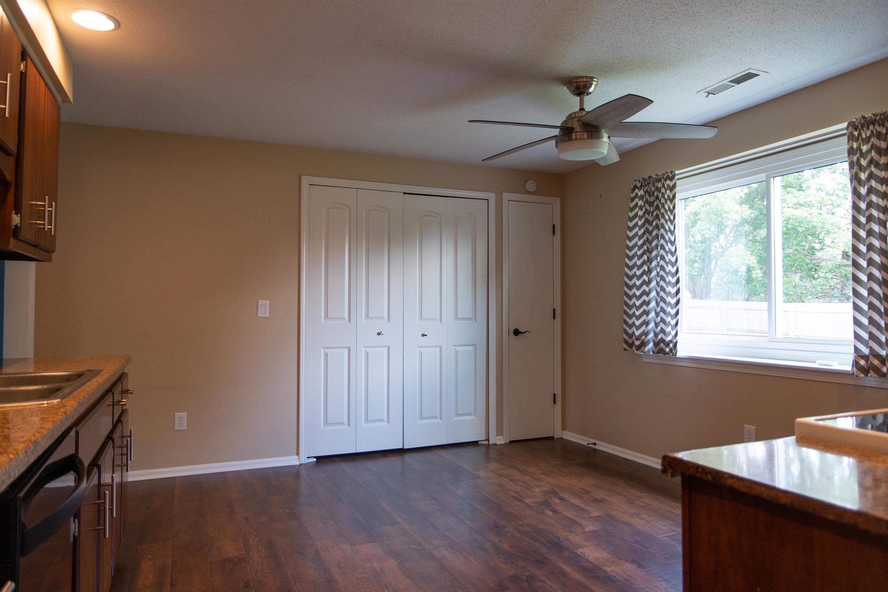 4435 Leeward
