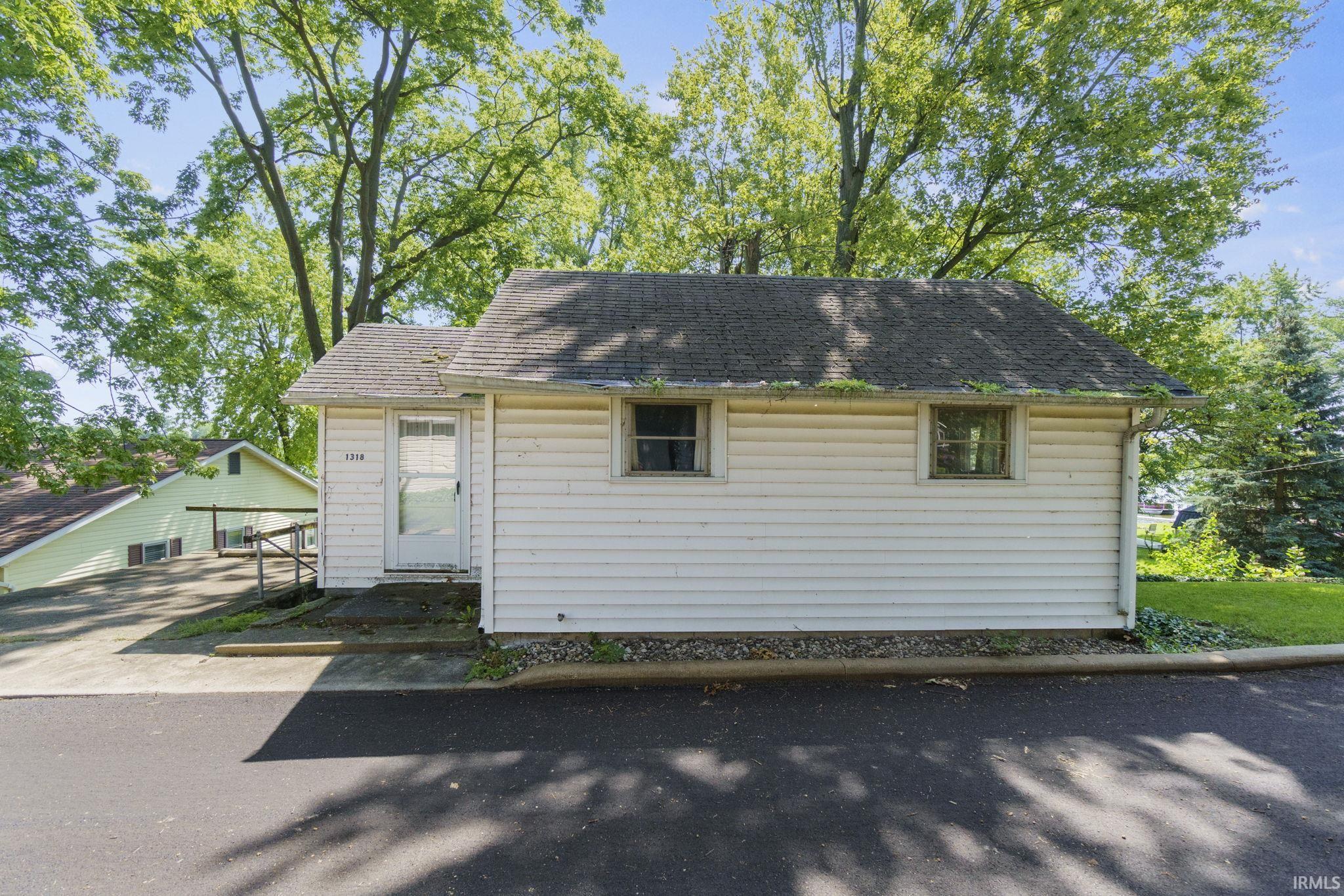 1318 Brubaker