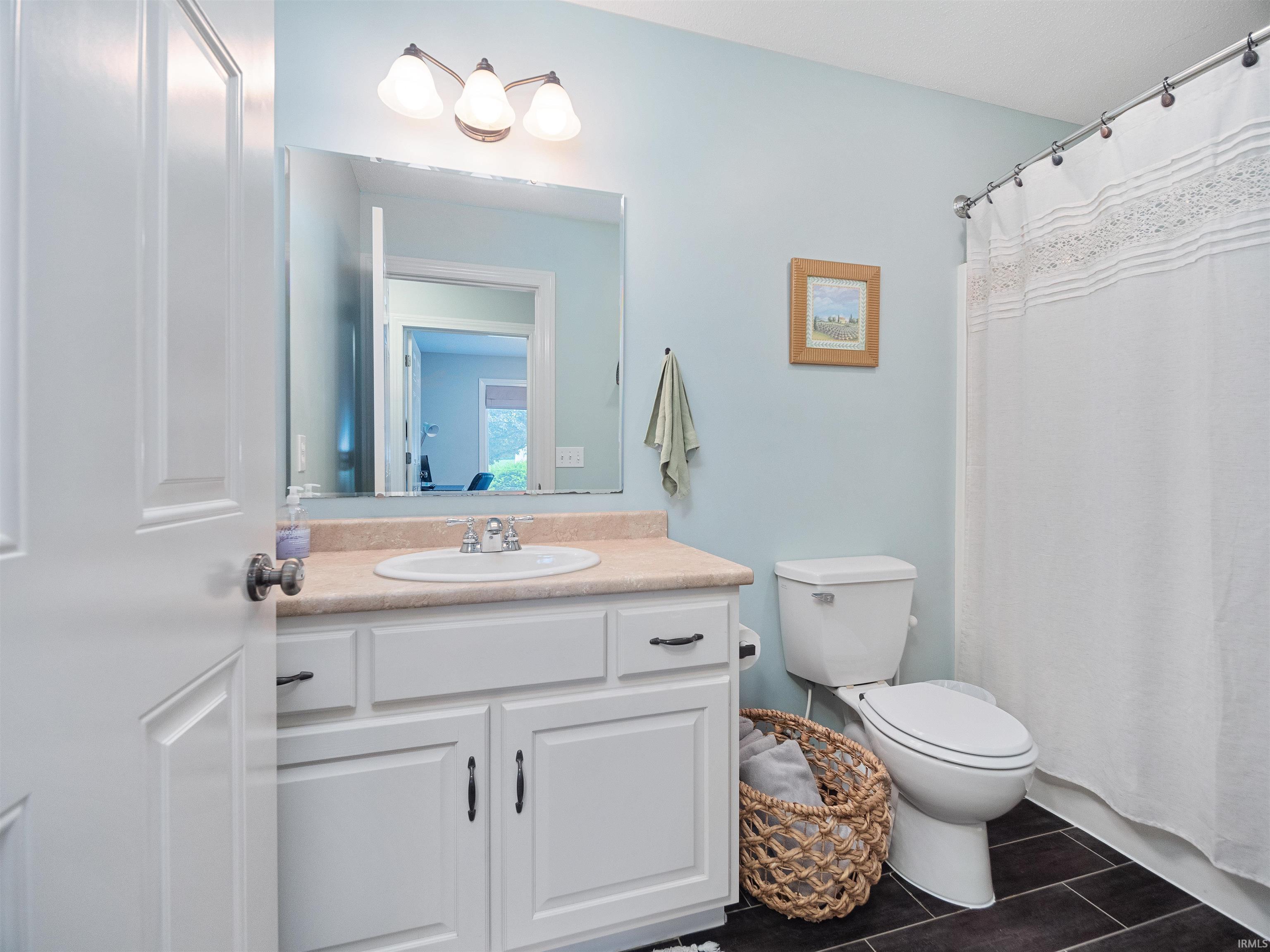 8503 Ashworth