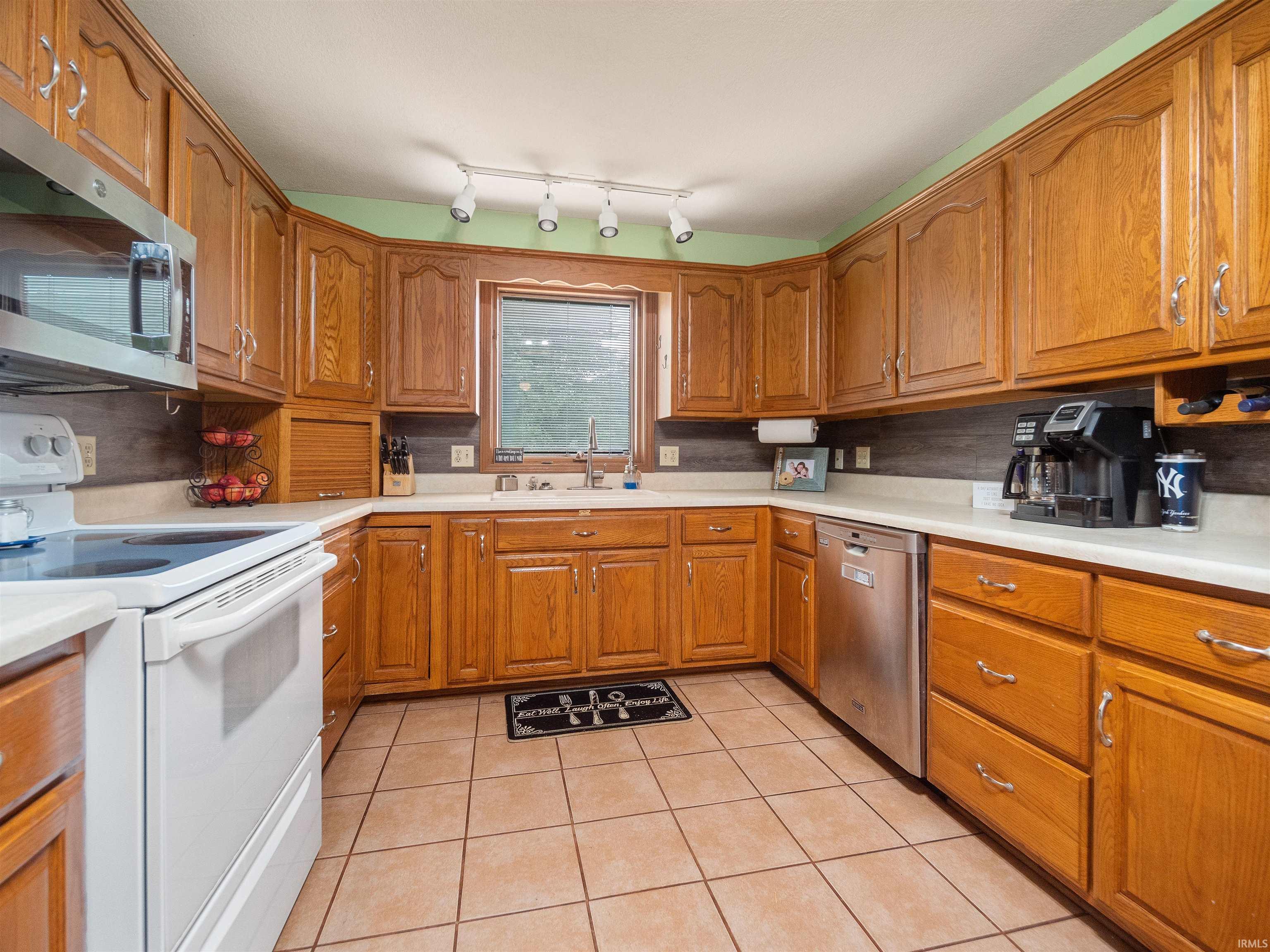 1102 Riviera