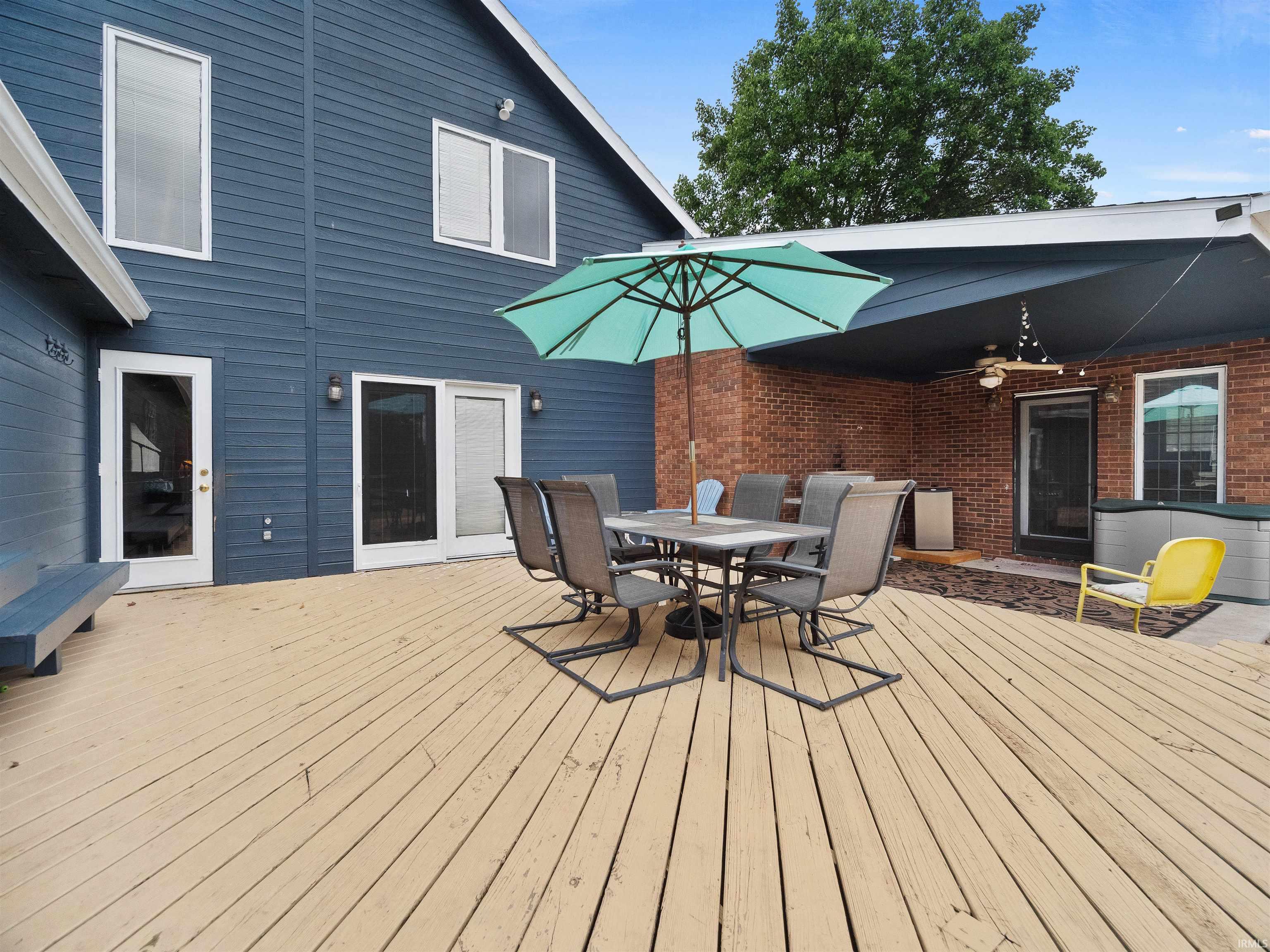 1102 Riviera