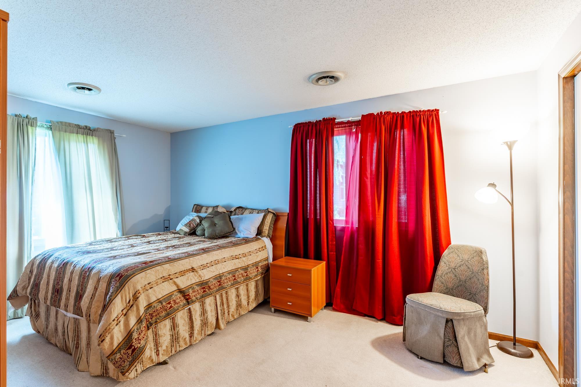 11826 Westwind
