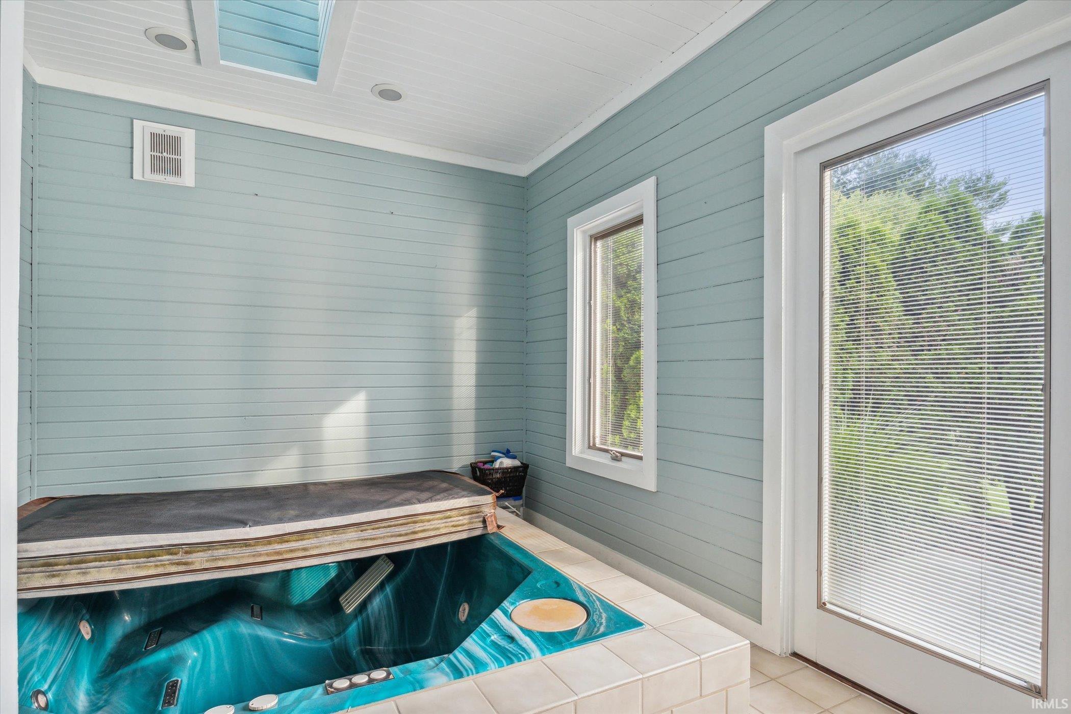 621 Amberwood