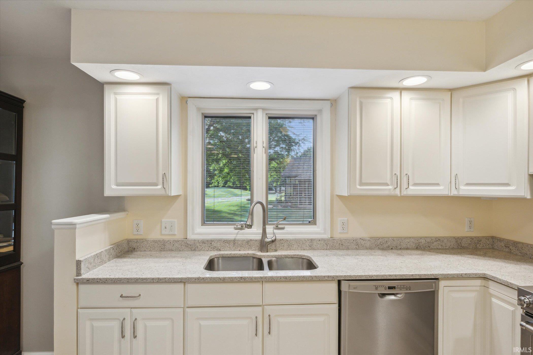 621 Amberwood