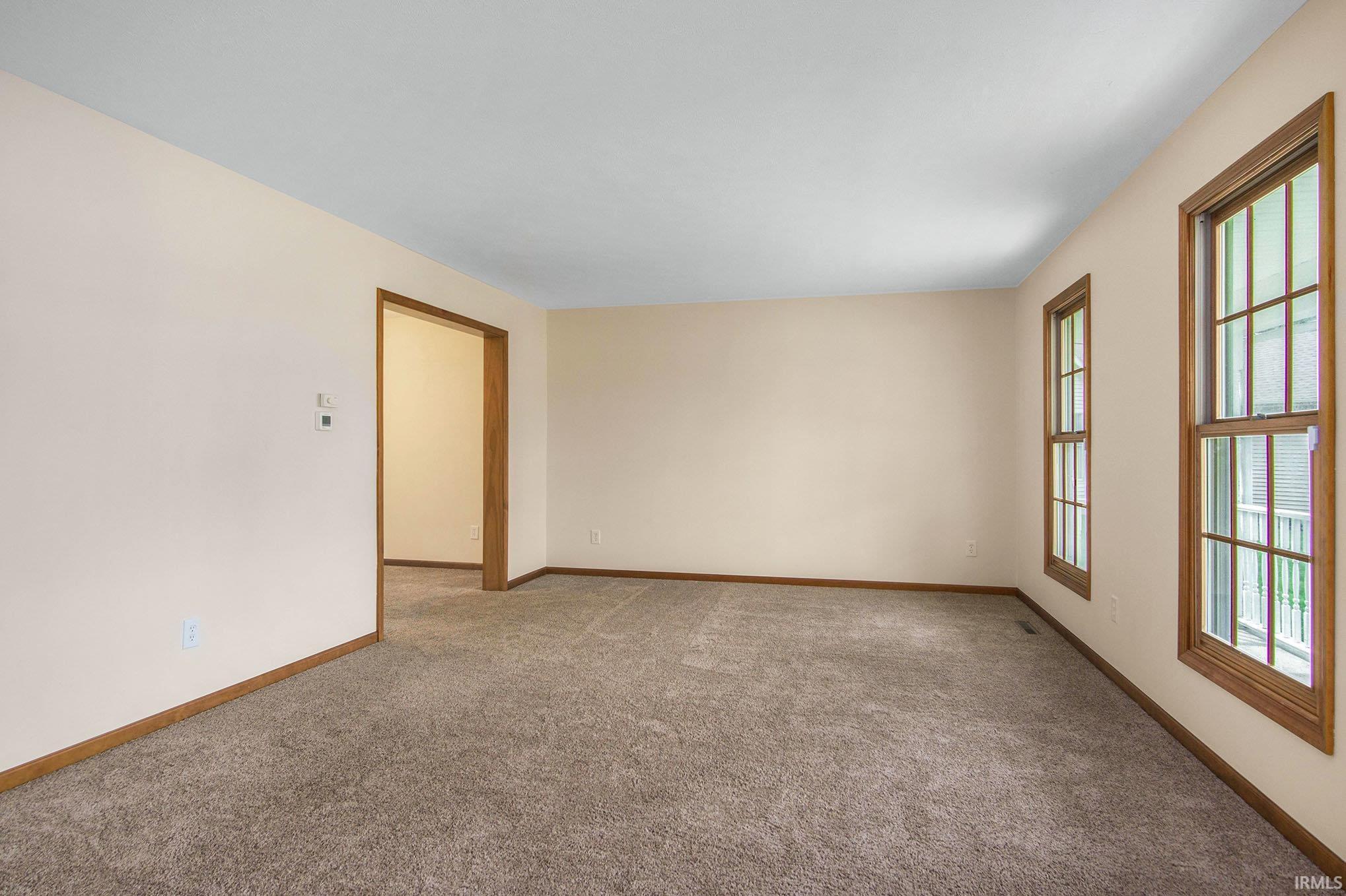 18082 Courtland