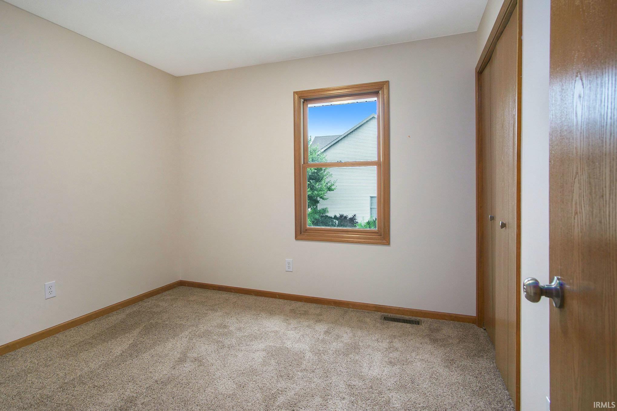 18082 Courtland
