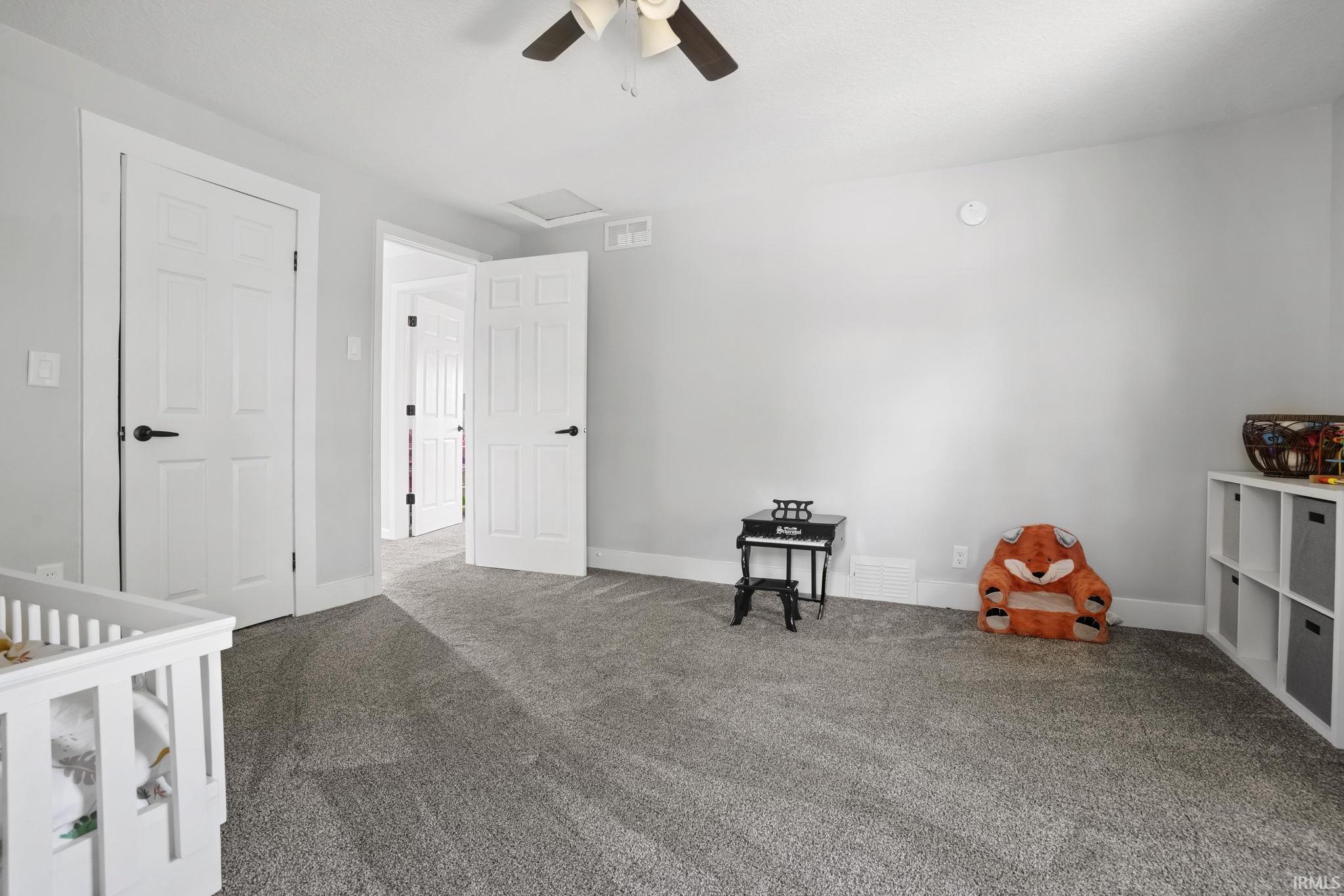 262 575 N.