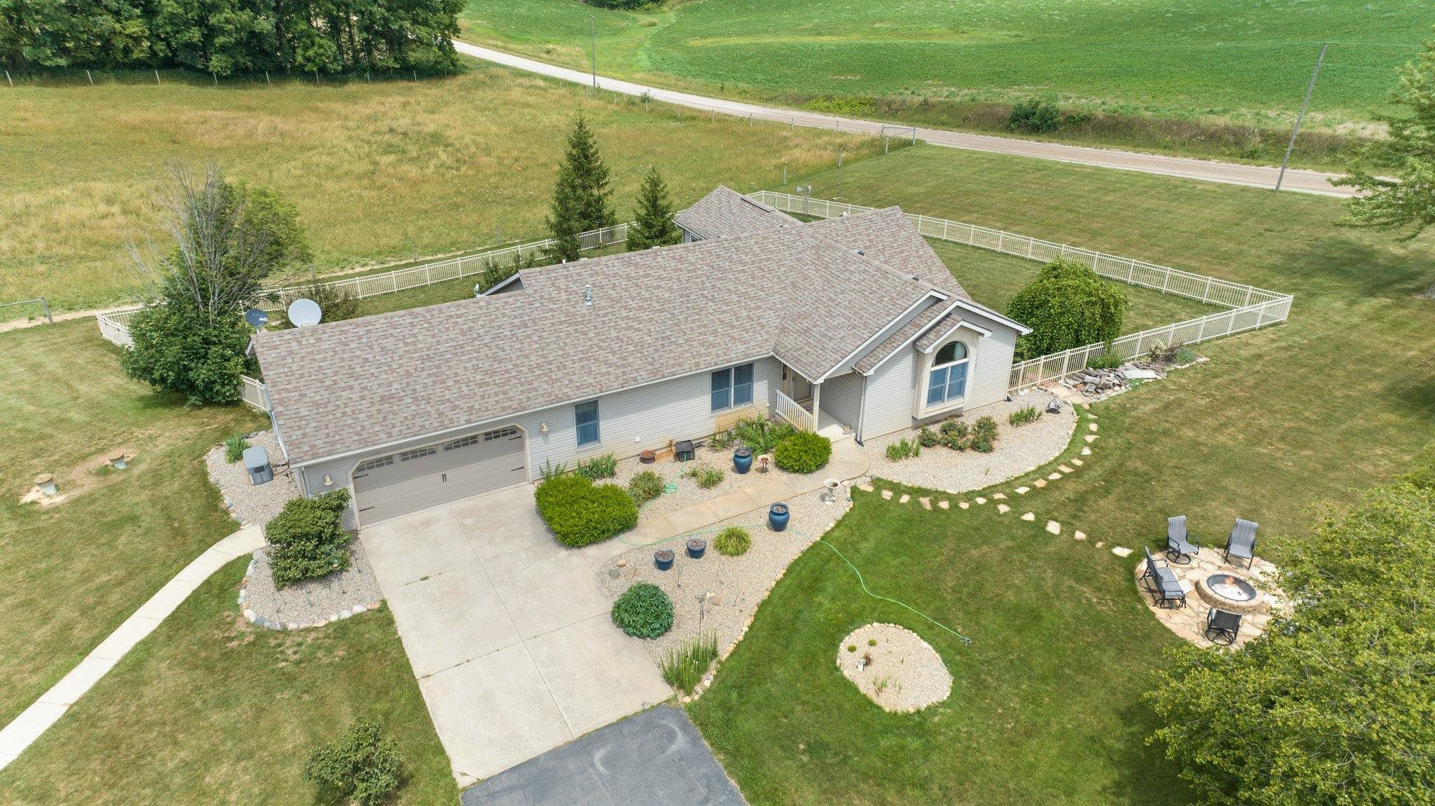 738 County Road 71