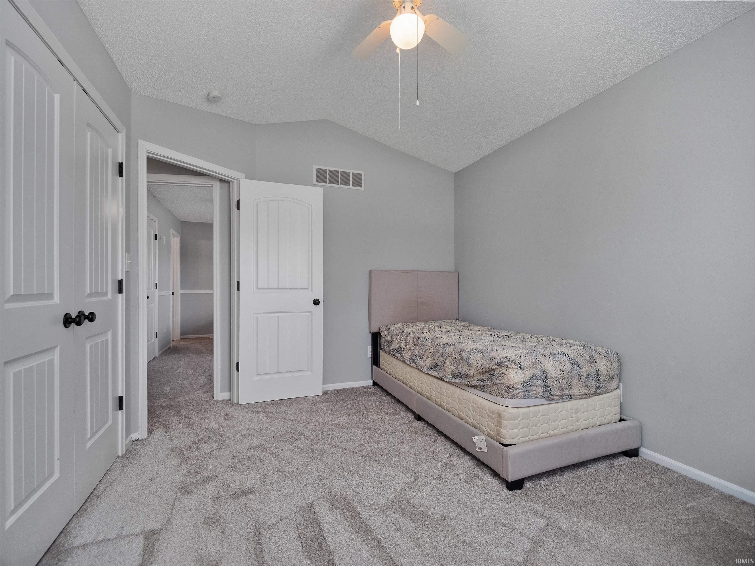5021 Clovedale