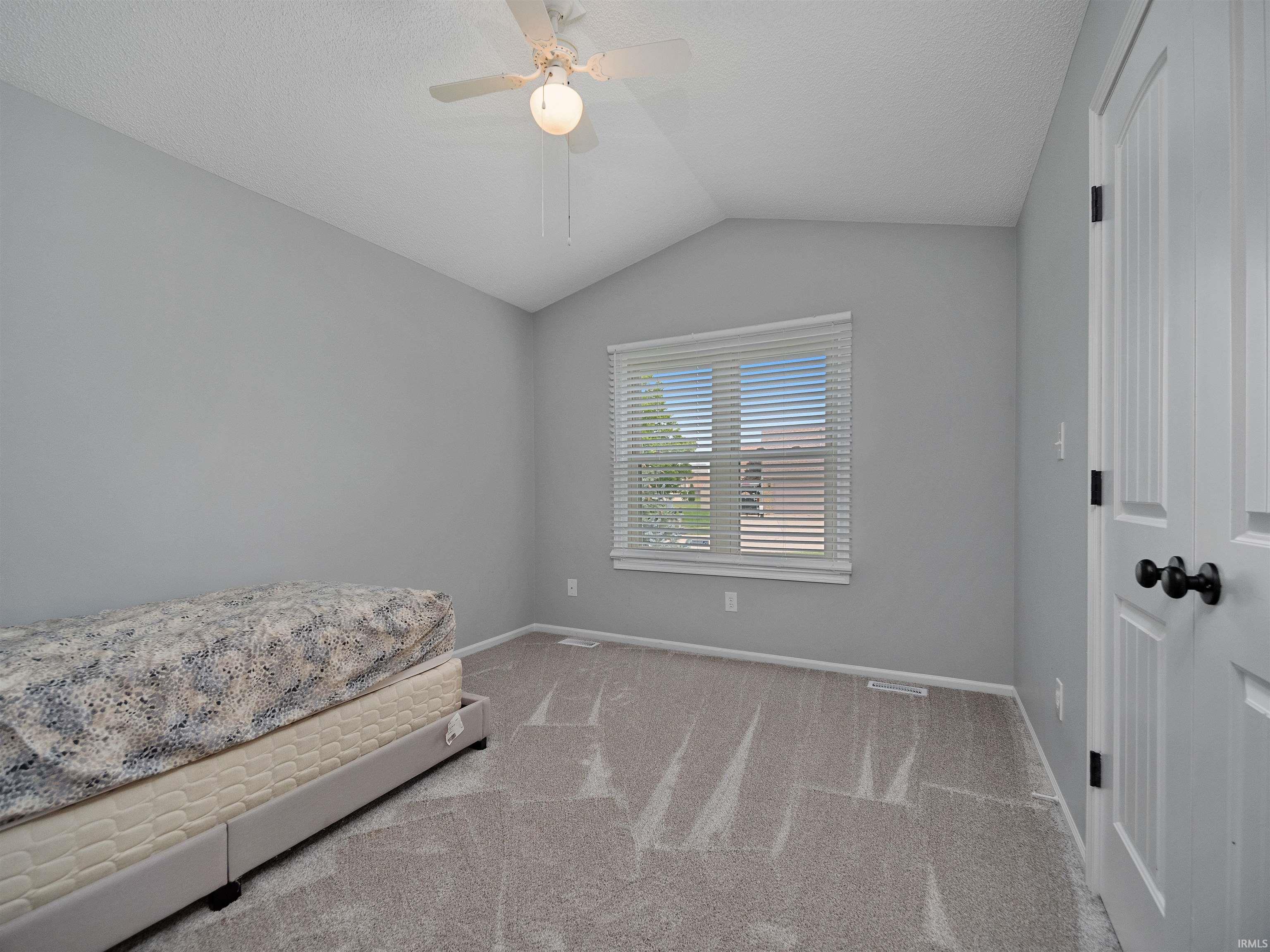 5021 Clovedale