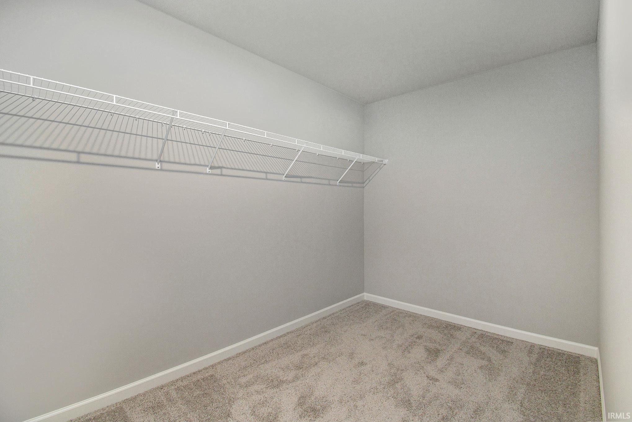 709 Nicholas