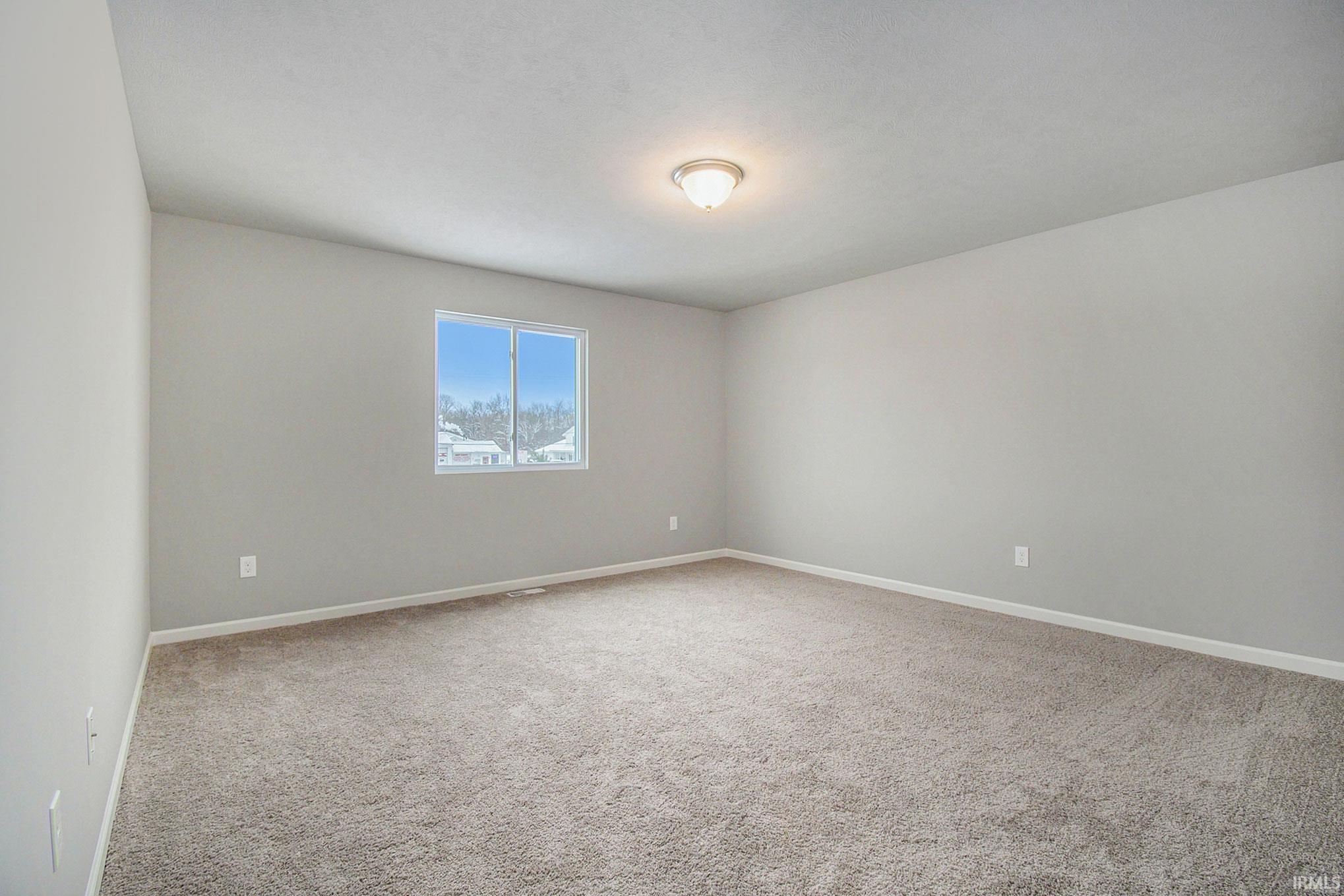 709 Nicholas