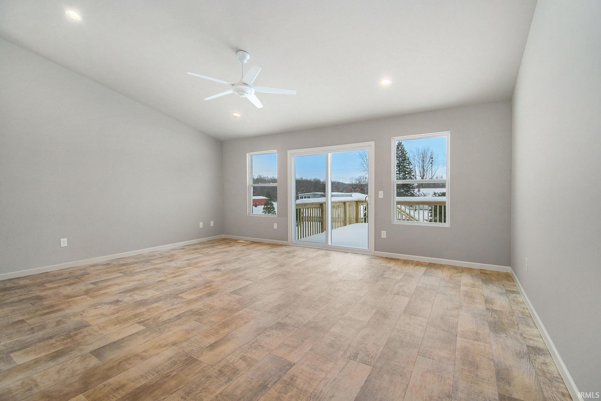 709 Nicholas