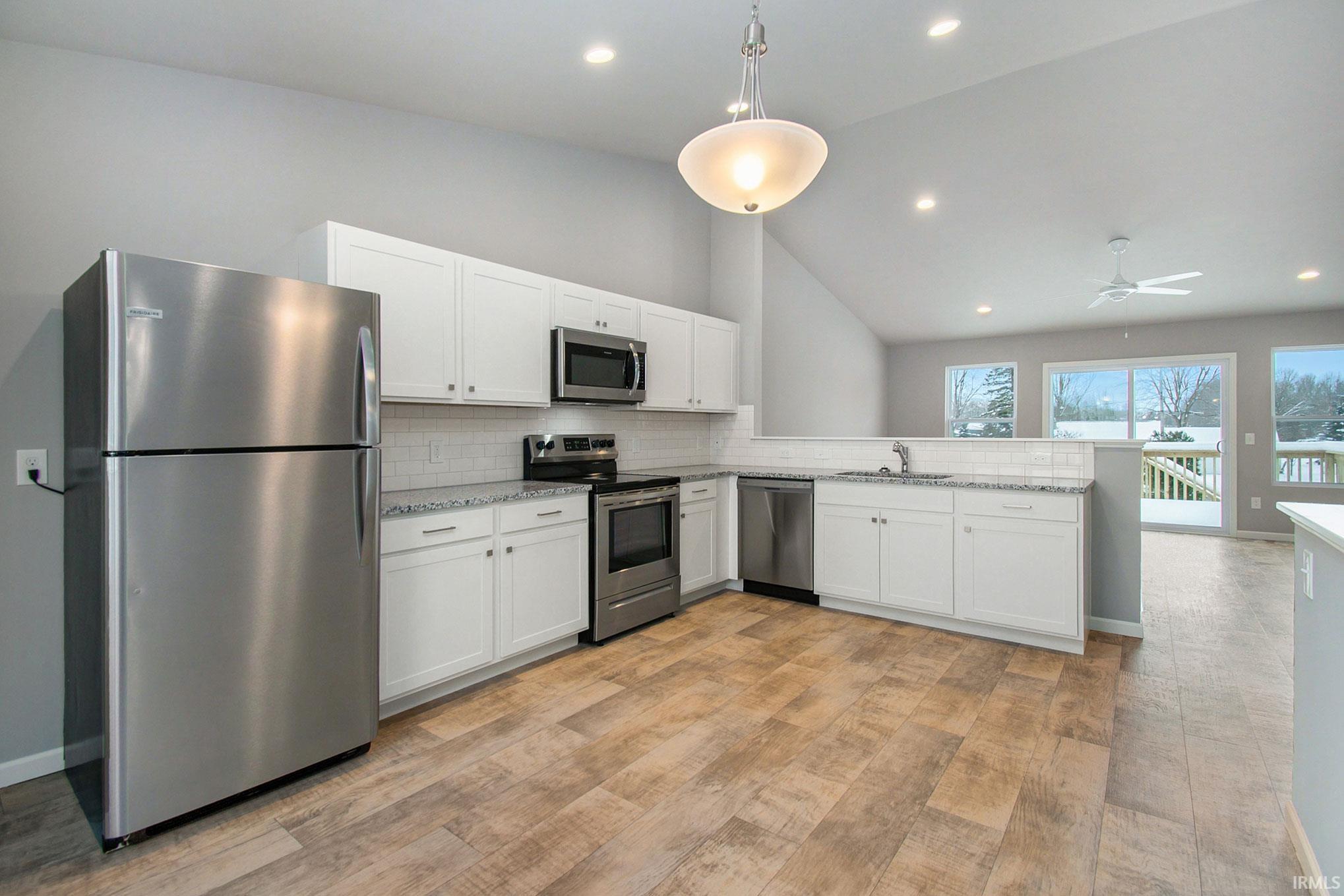 709 Nicholas