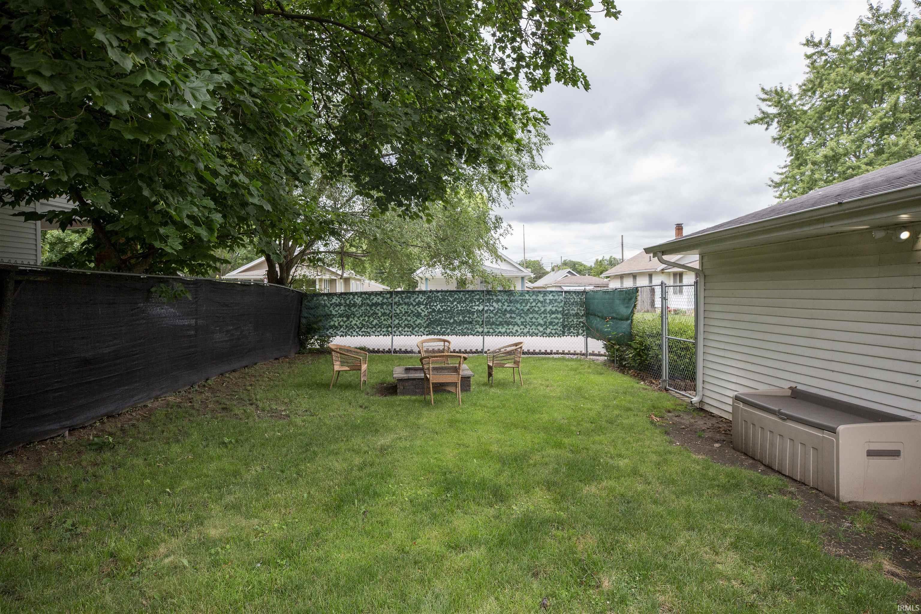 1121 W 4th