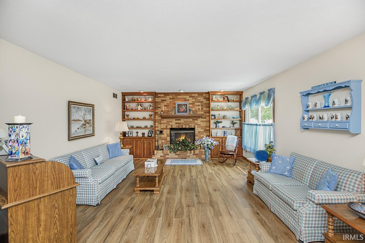 22328 Pepperwood