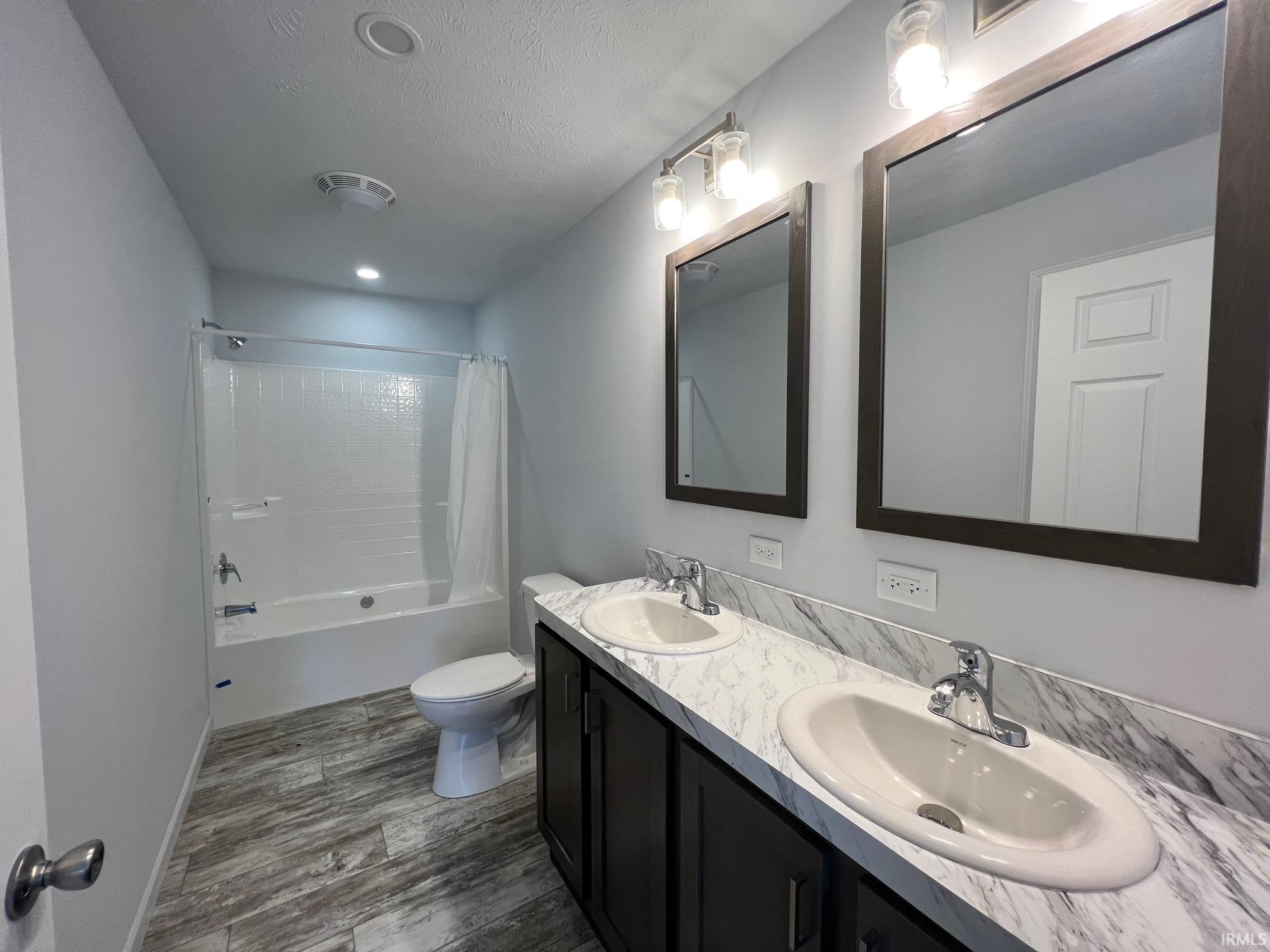 1639 Huron