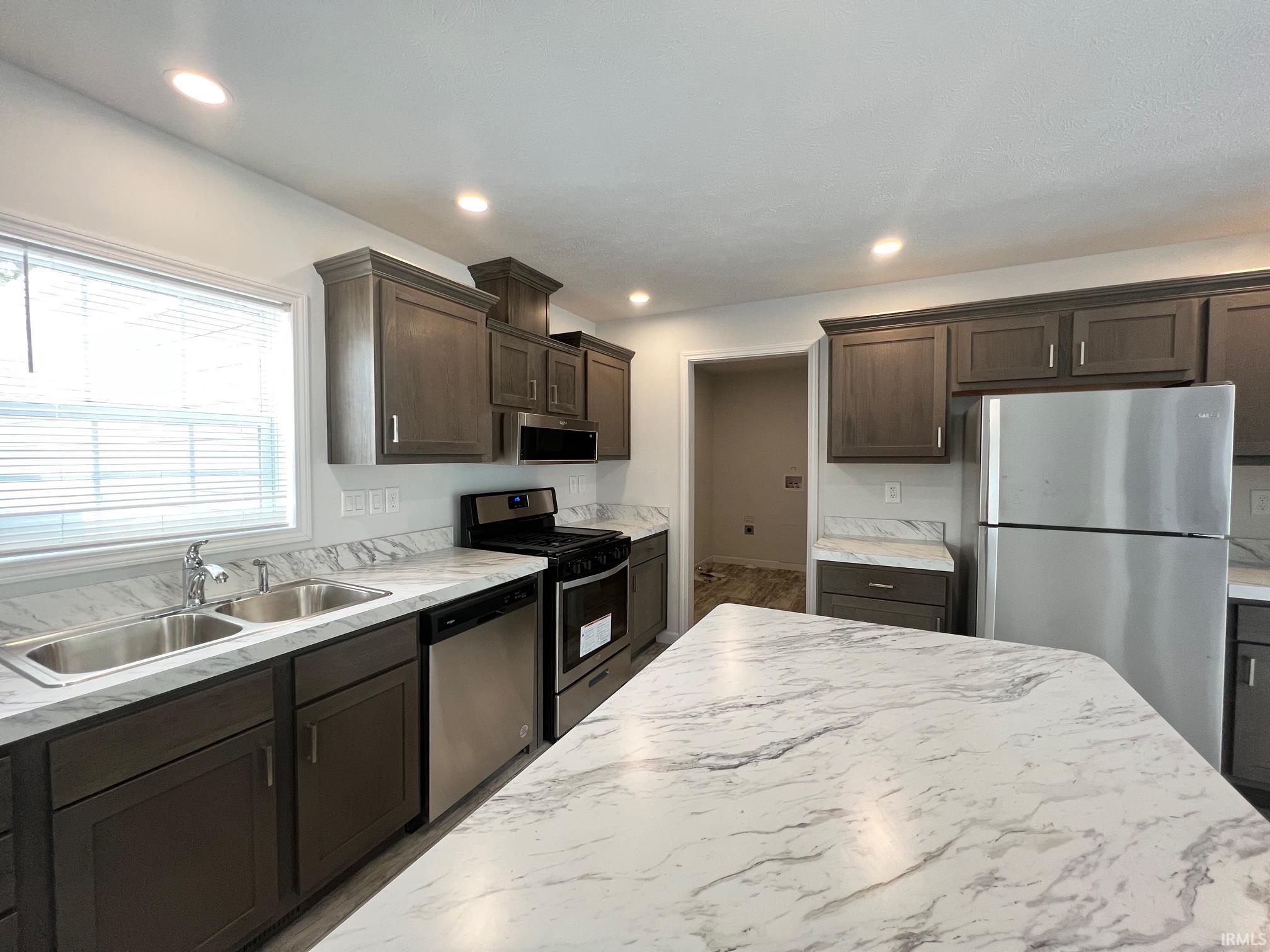 1639 Huron