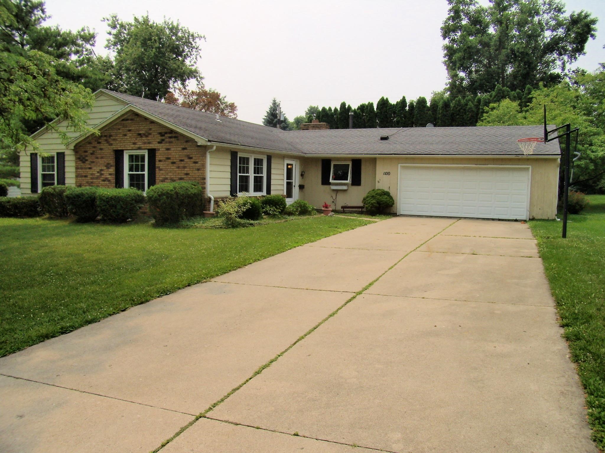 1100 Crestview Dr.