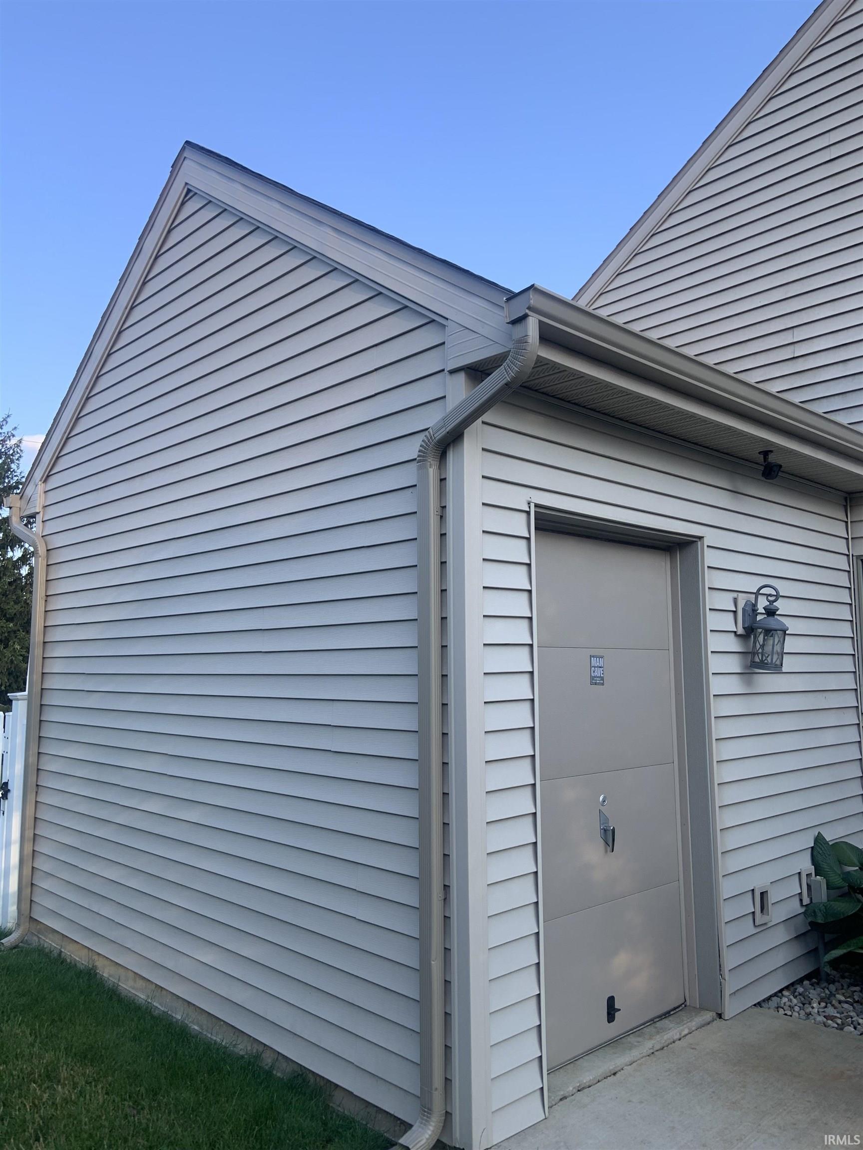 3660 Ashford