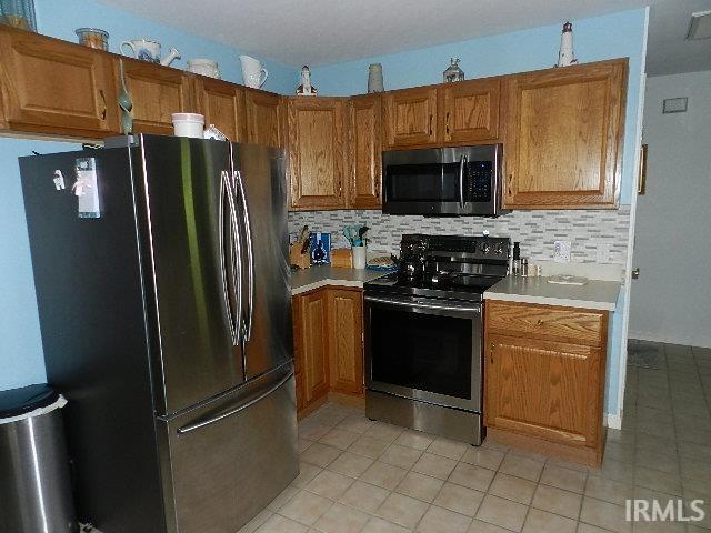 1227 Lakewood Hills