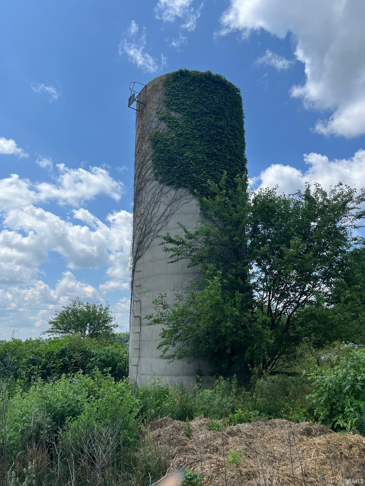 952 State Road 13