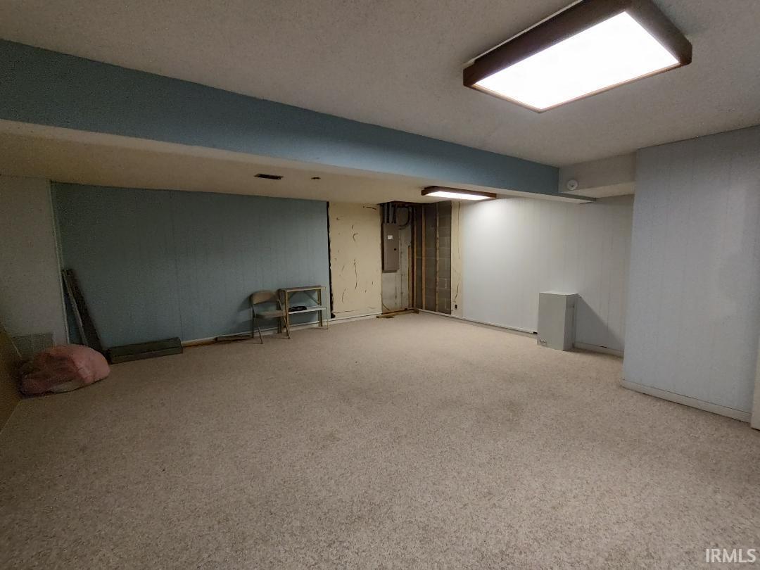 2127 Bayside
