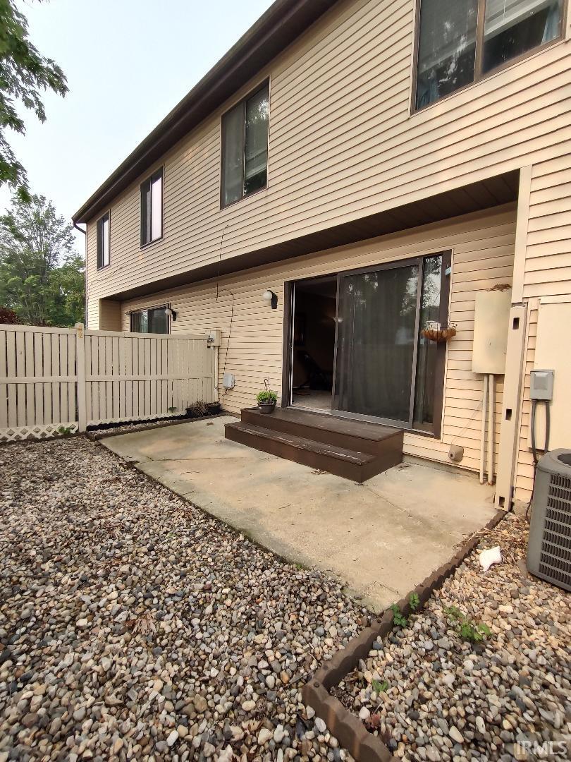 2127 Bayside