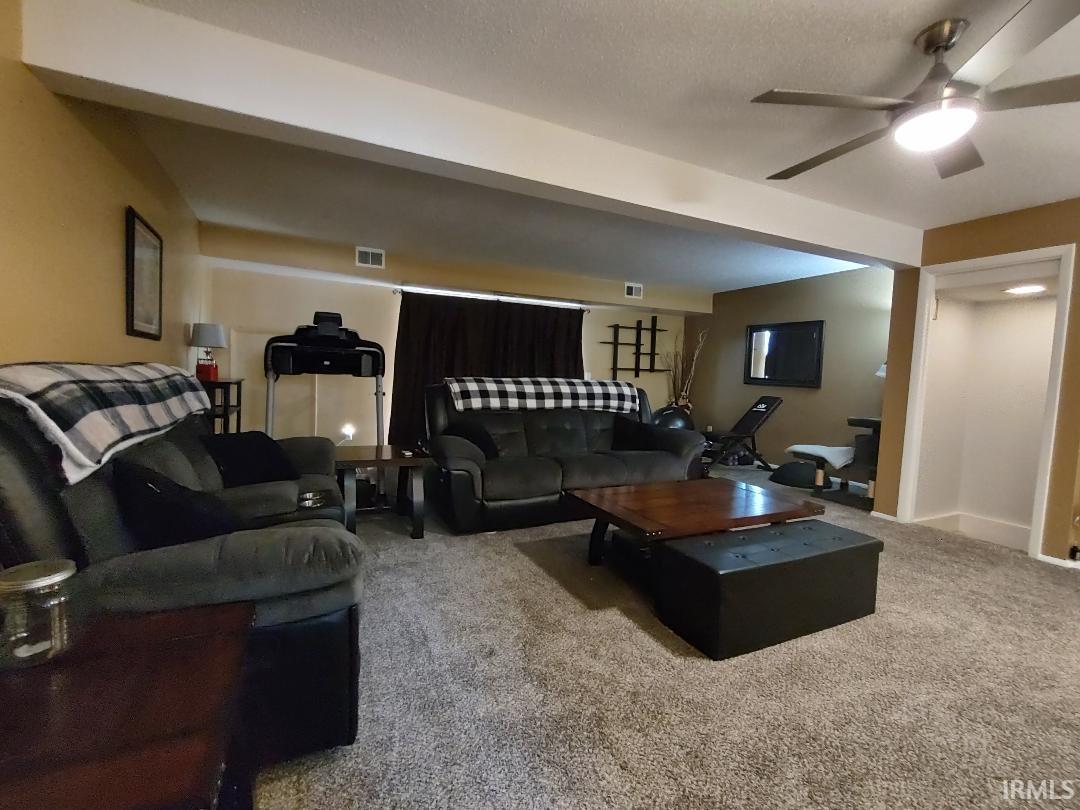 2127 Bayside