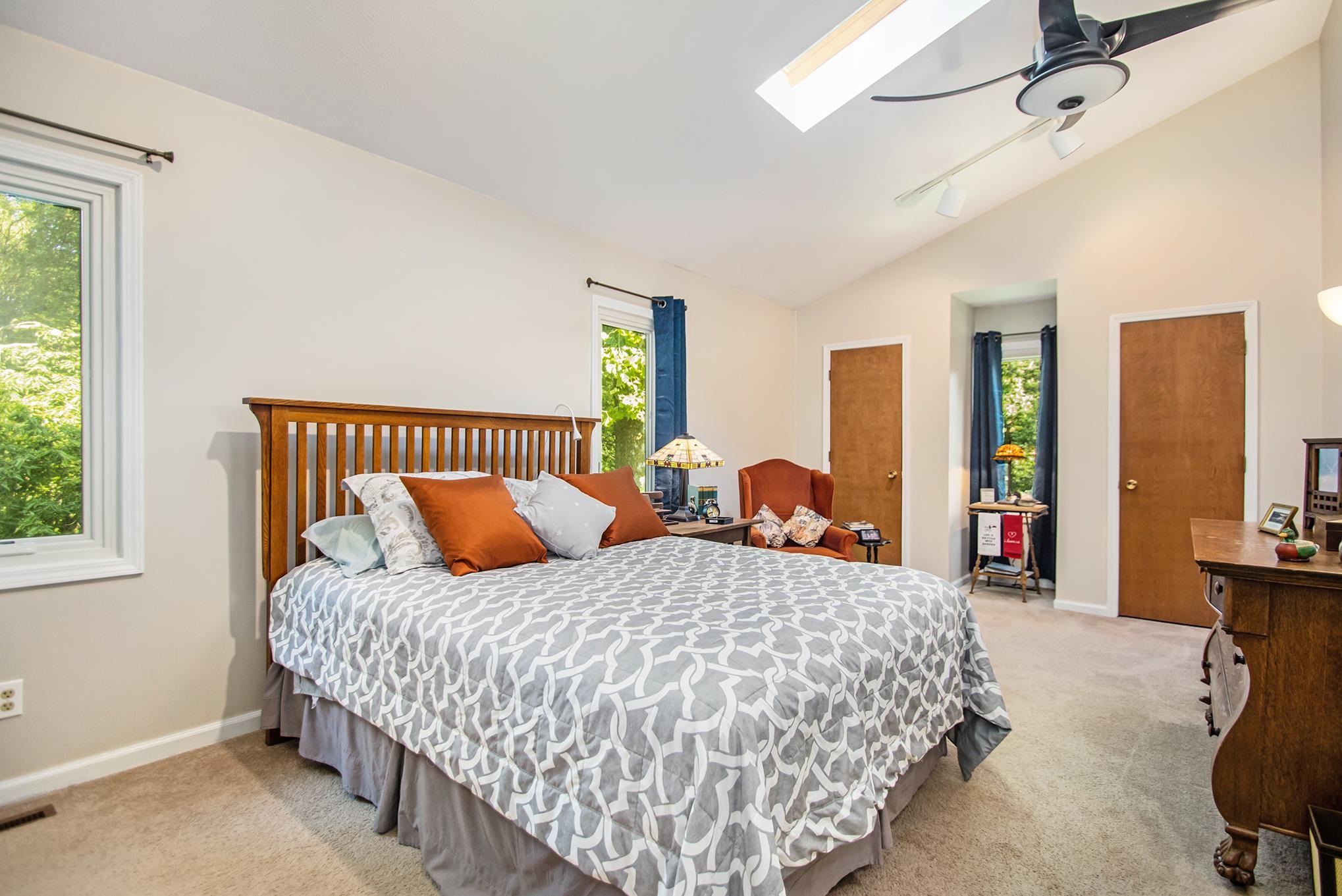 3405 Greenwood
