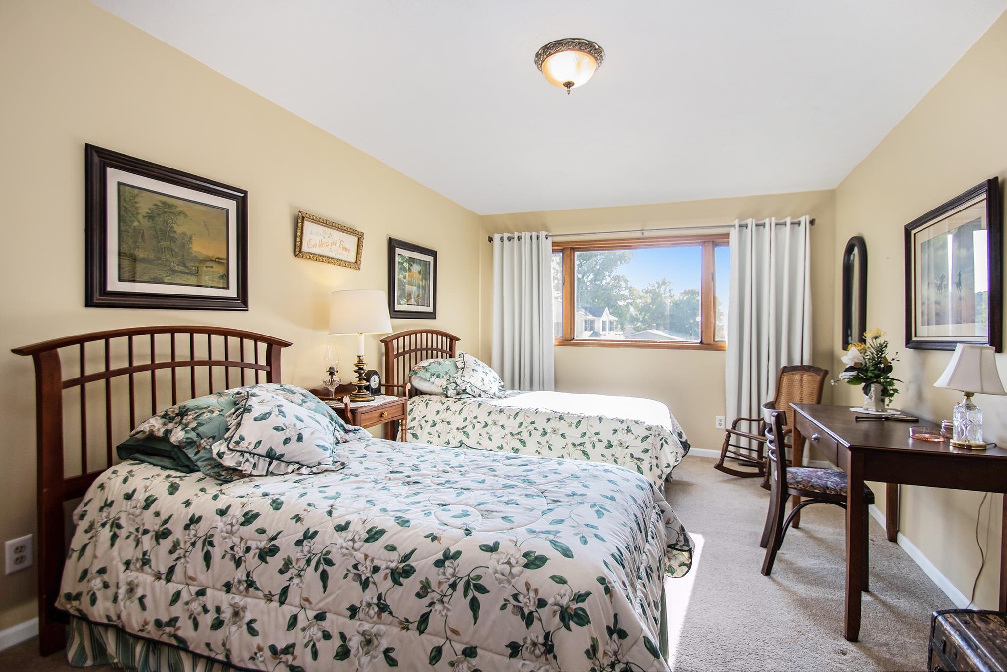 3405 Greenwood