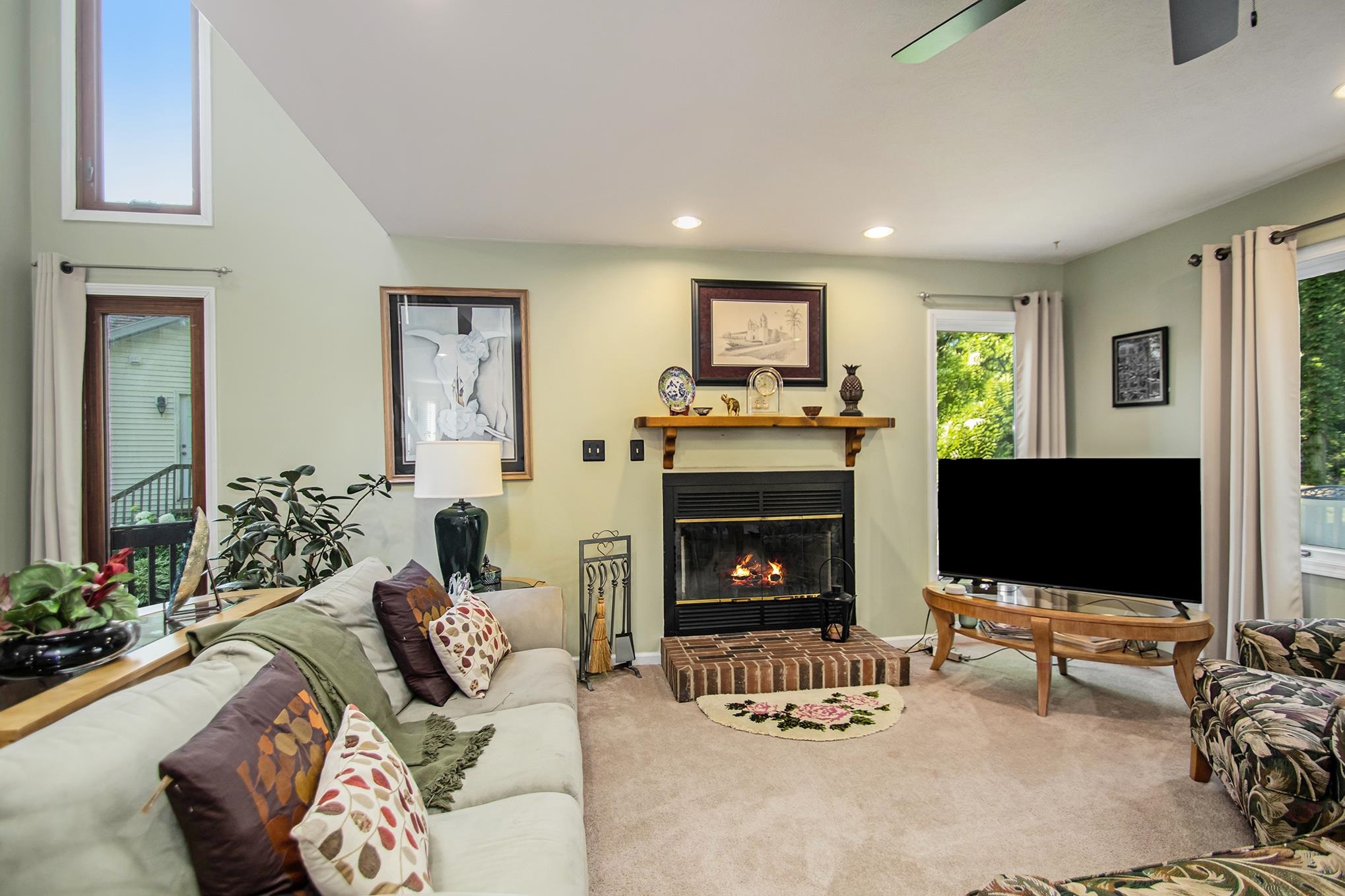 3405 Greenwood