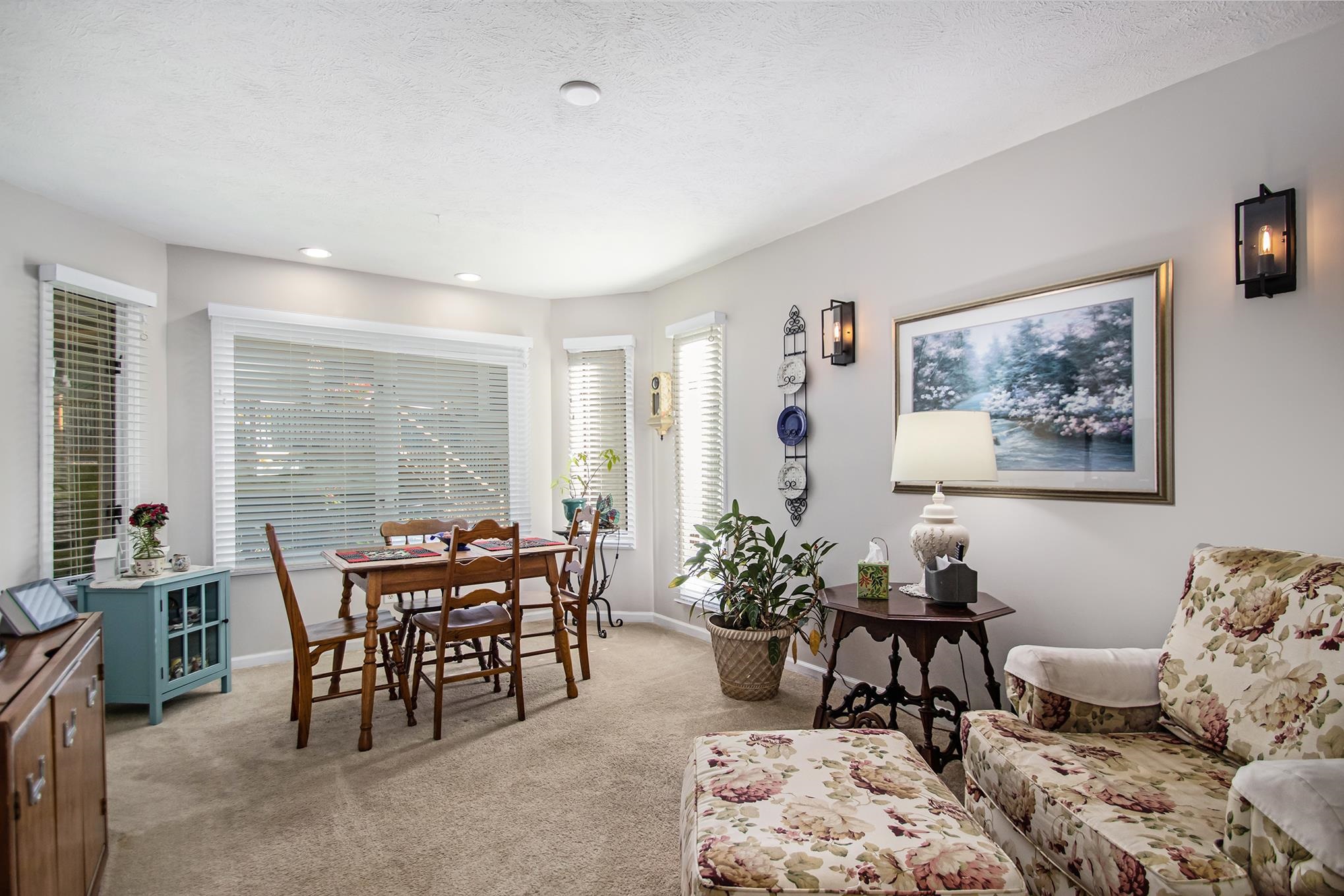 3405 Greenwood