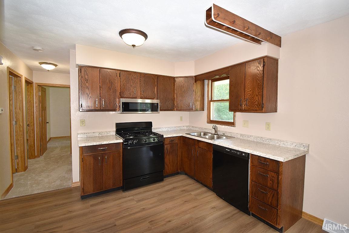 18364 Wee Acres