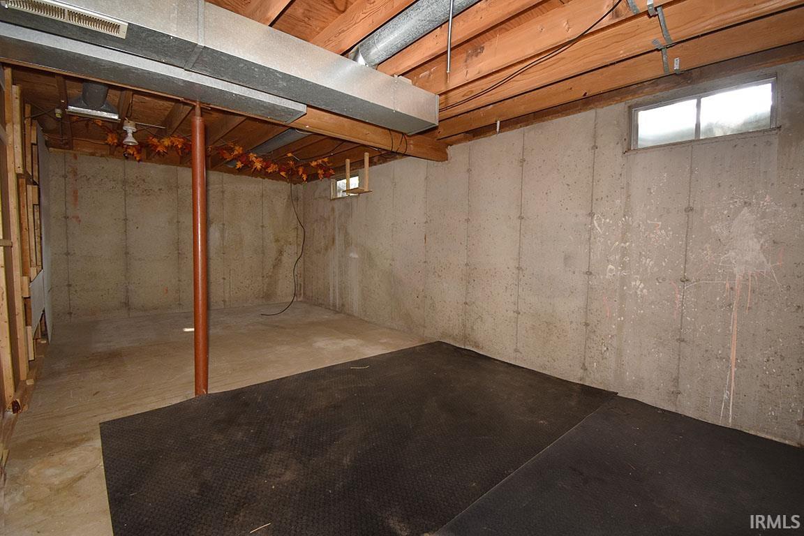 18364 Wee Acres