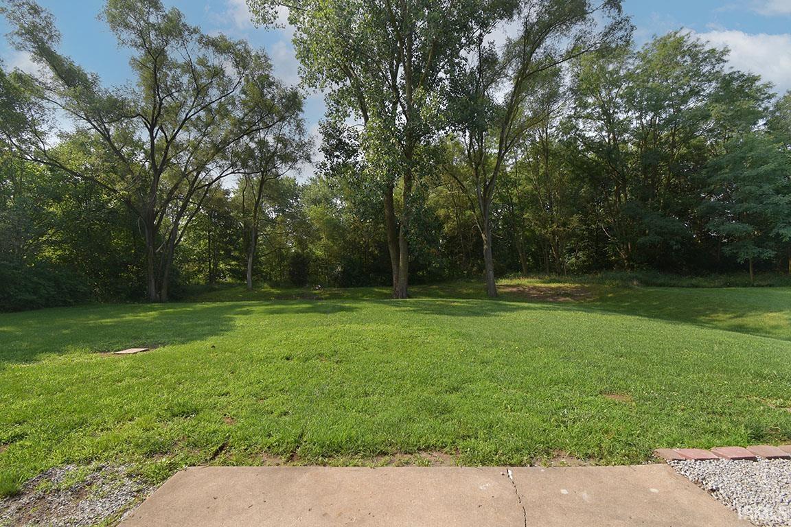 18364 Wee Acres