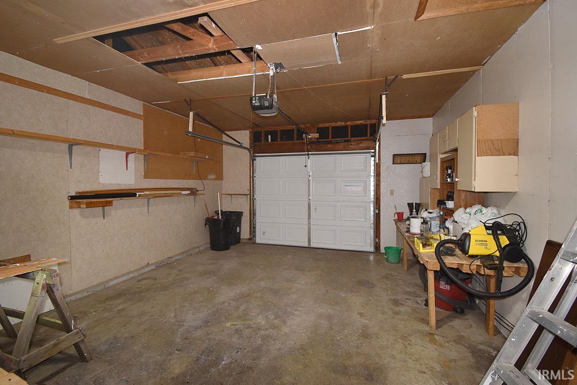 18364 Wee Acres