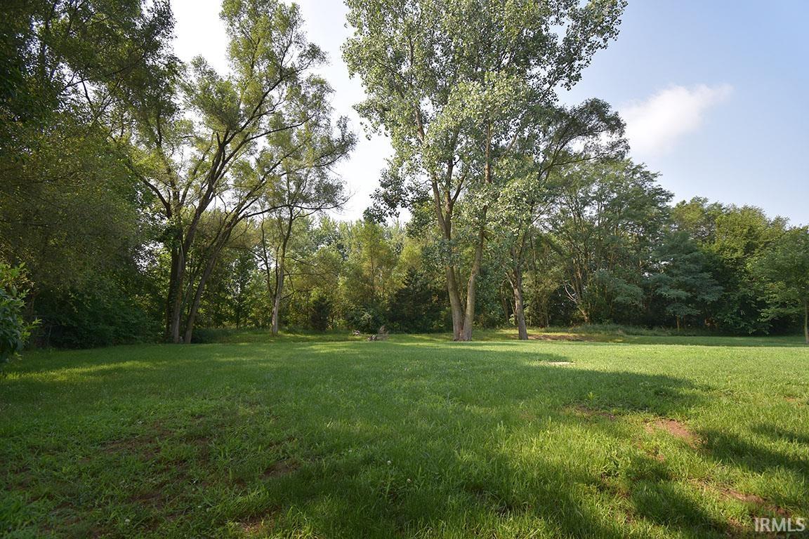 18364 Wee Acres