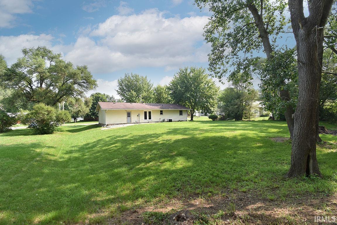 18364 Wee Acres