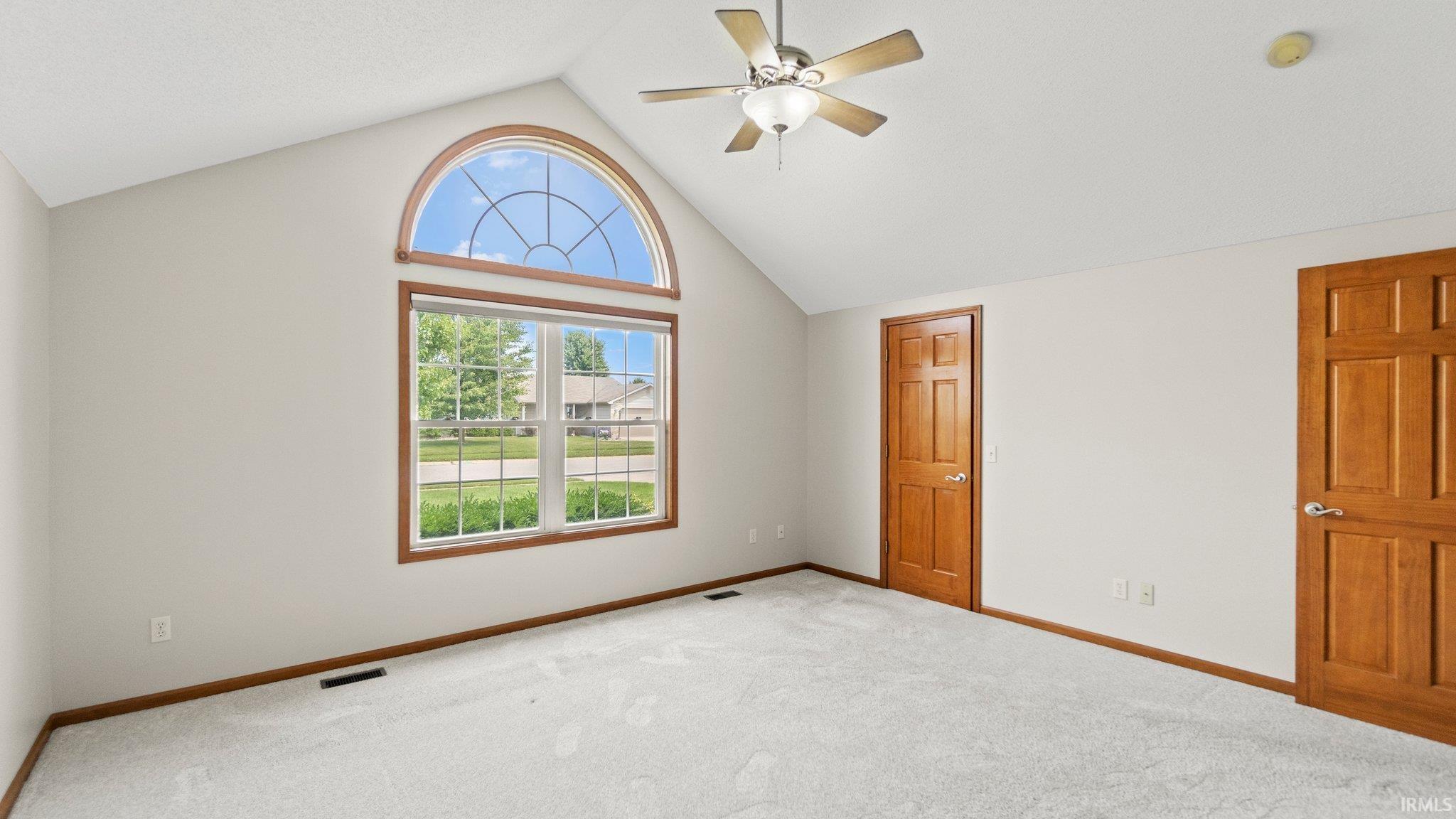 16039 Grand Willow