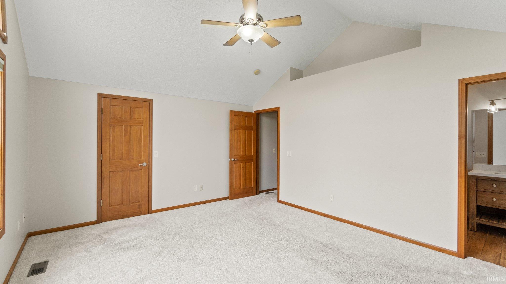 16039 Grand Willow