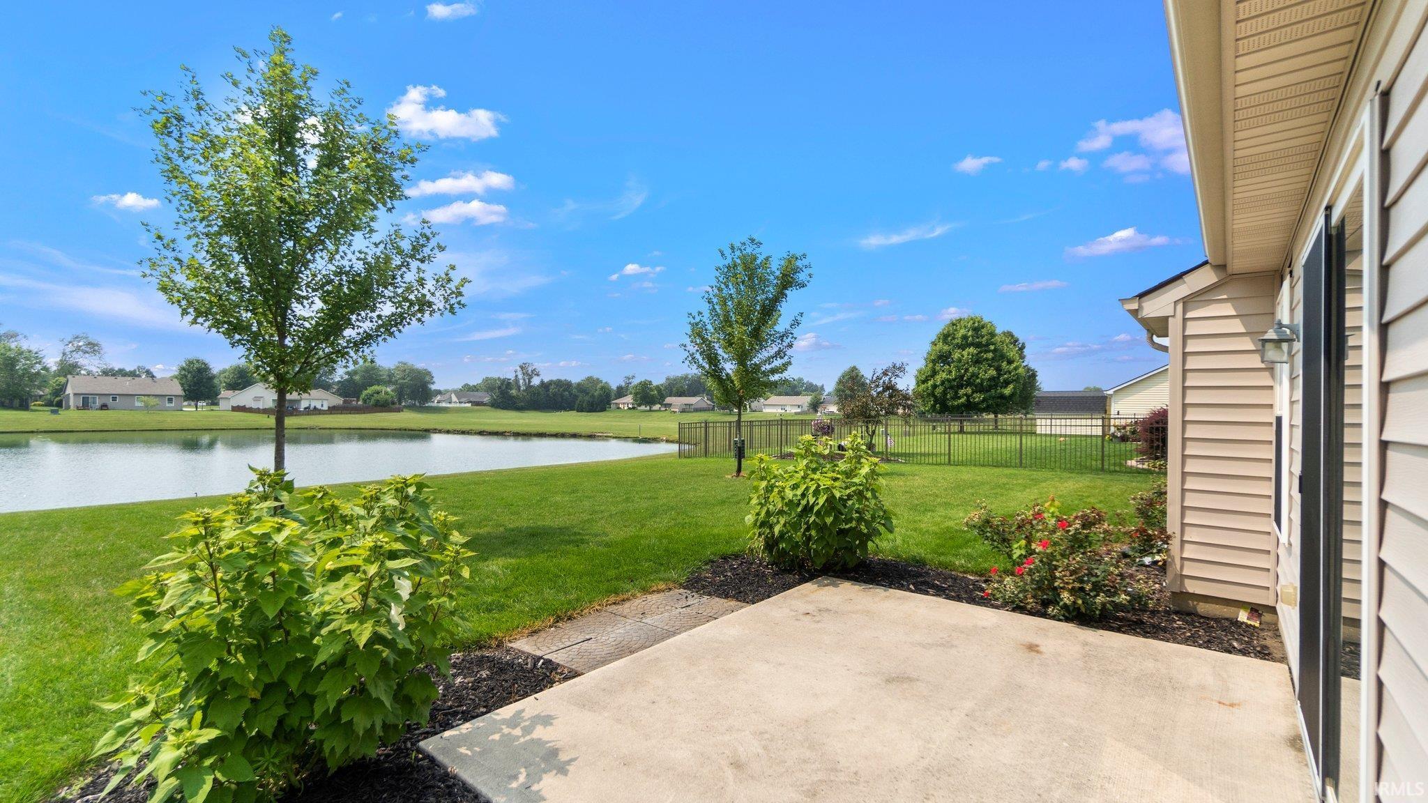 16039 Grand Willow