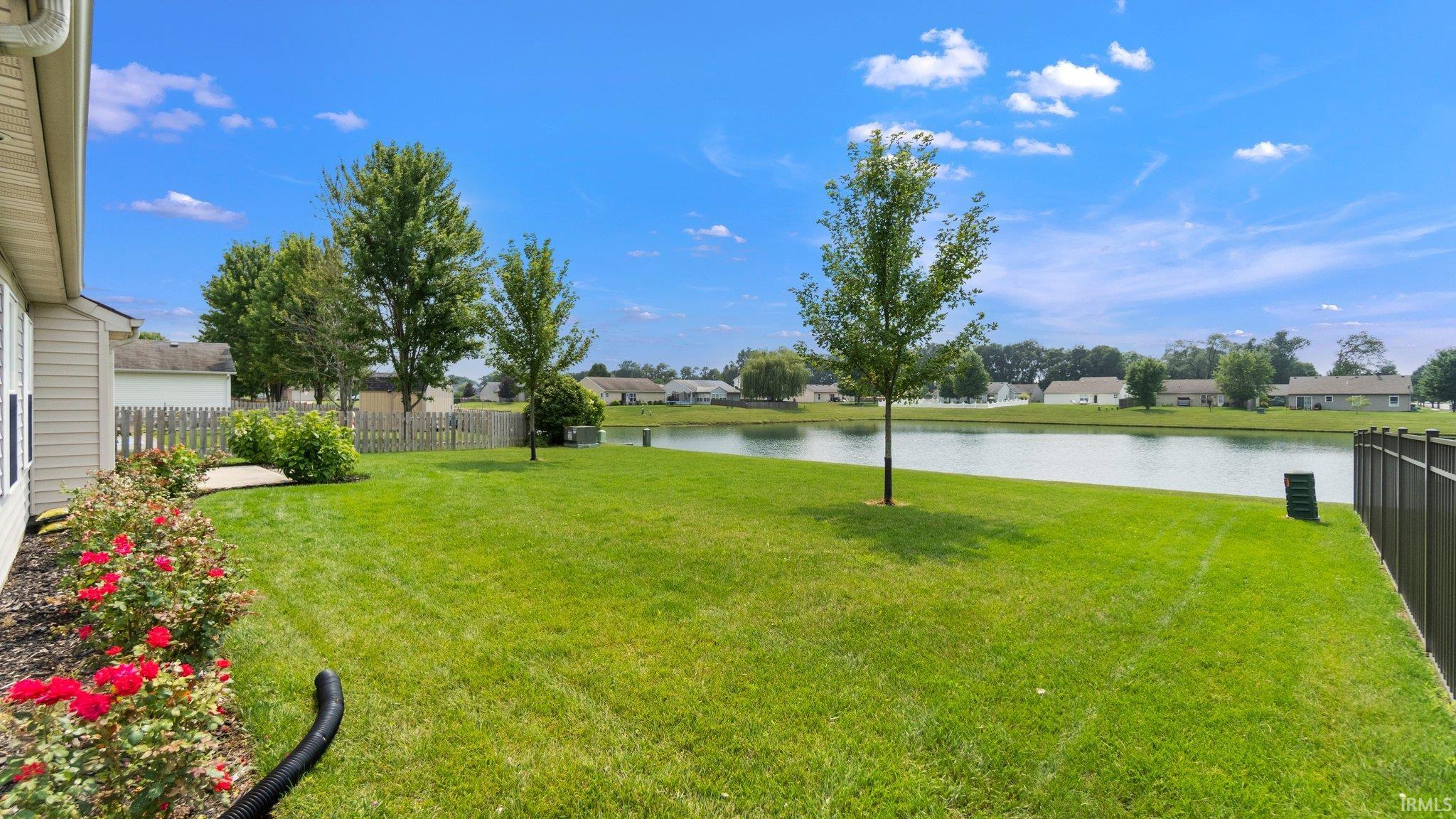 16039 Grand Willow