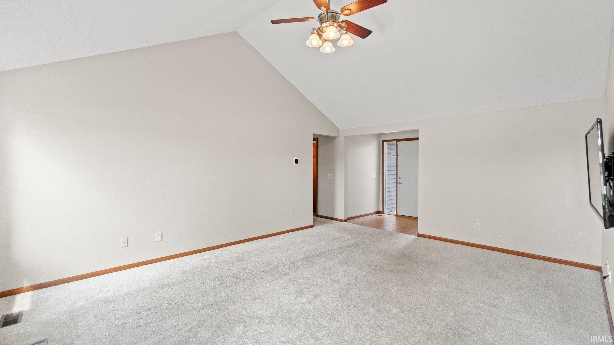 16039 Grand Willow