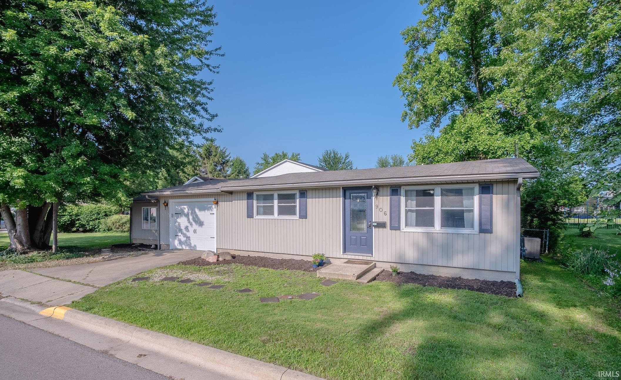 906 Court